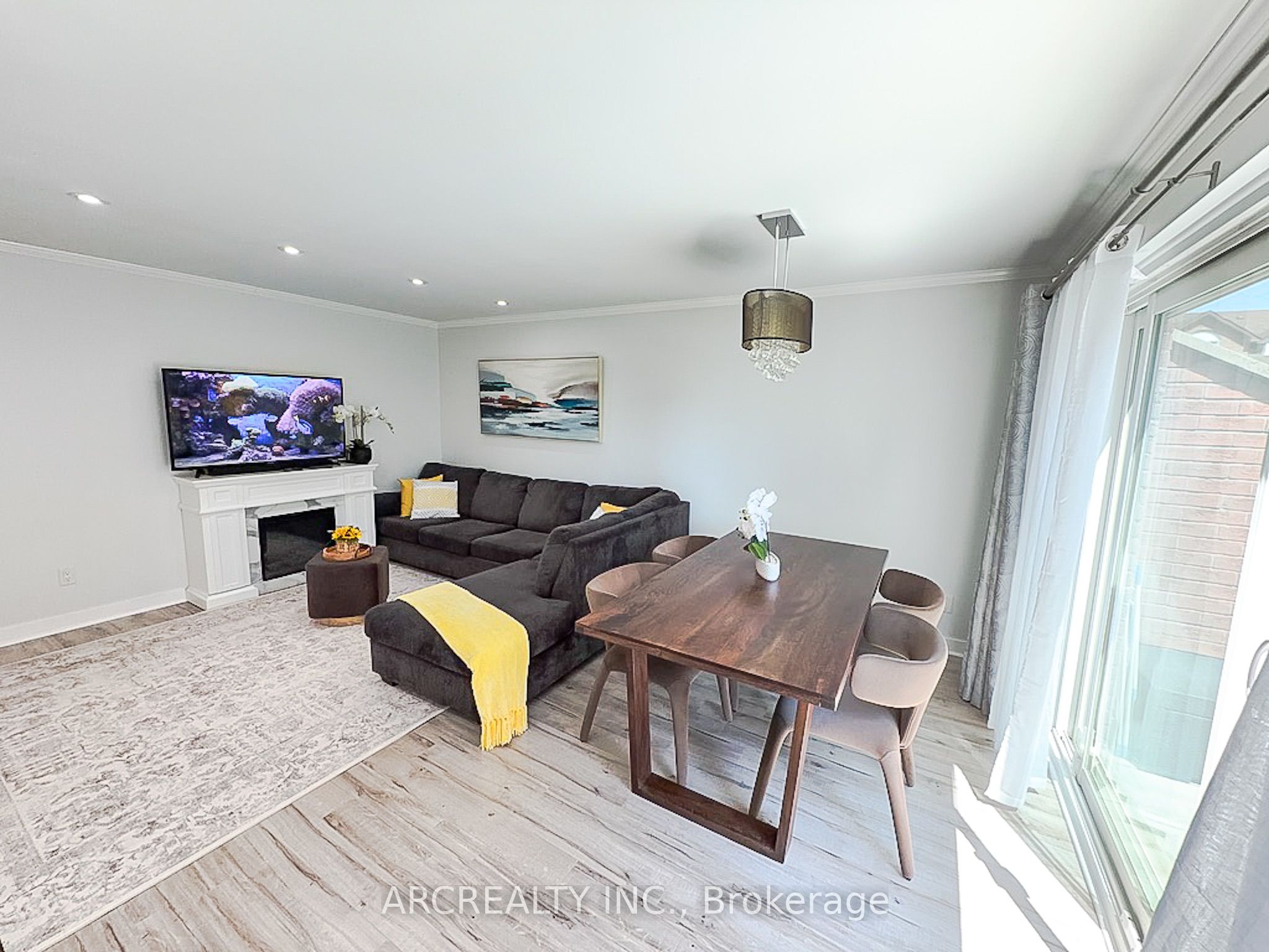 87 Irwin Road 1, Toronto, ON M9W 5W1 photo 4