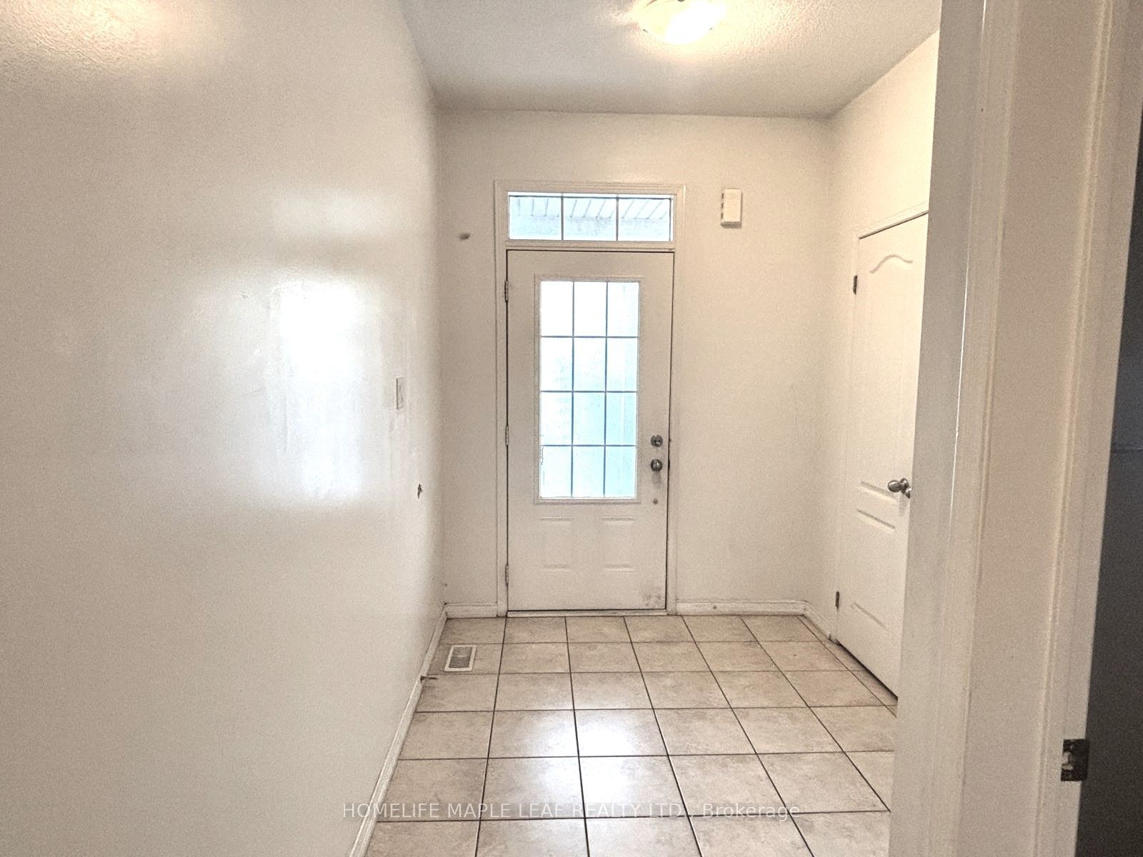 39 Sussexdale Drive, Brampton, ON L6R 3R2 photo 5