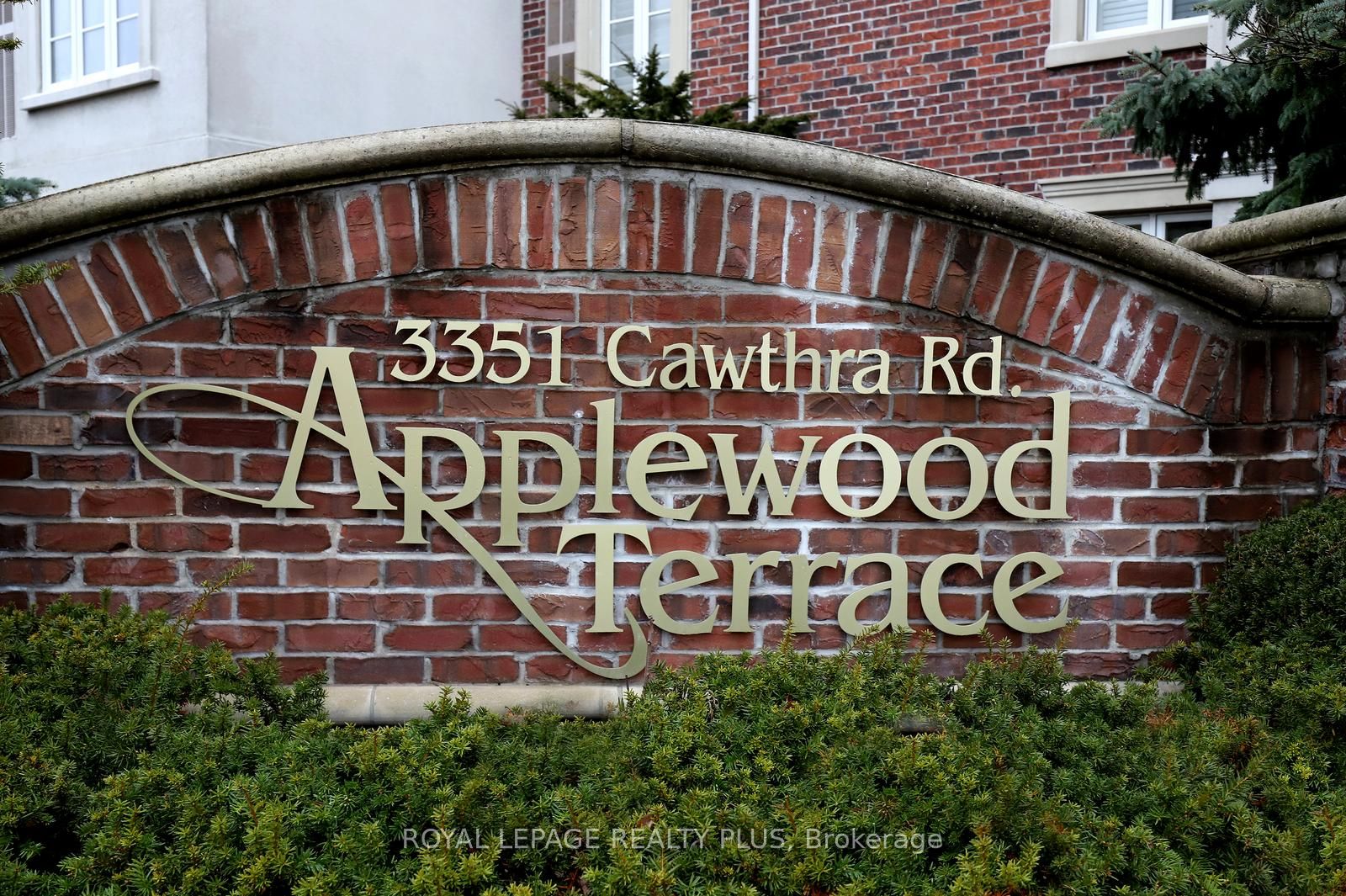3351 Cawthra Road 215, Mississauga, ON L5A 4N5 photo 3