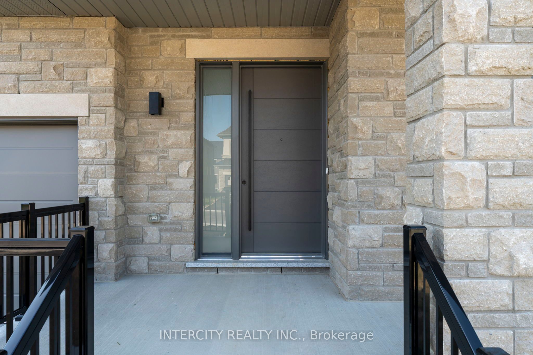 6 GOLD BOTTOM Crescent, Brampton, ON L6P 4H8 photo 2