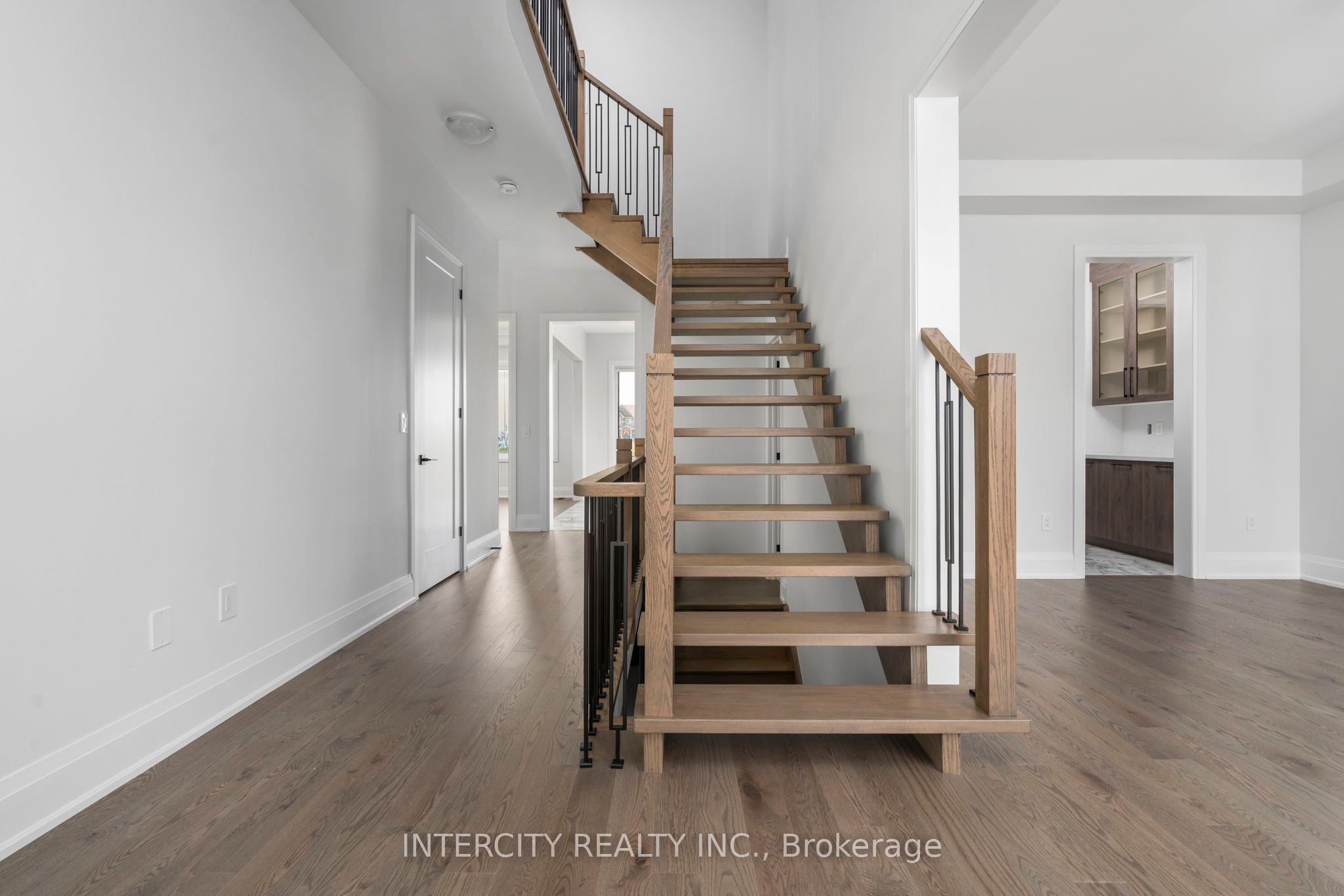 6 GOLD BOTTOM Crescent, Brampton, ON L6P 4H8 photo 4