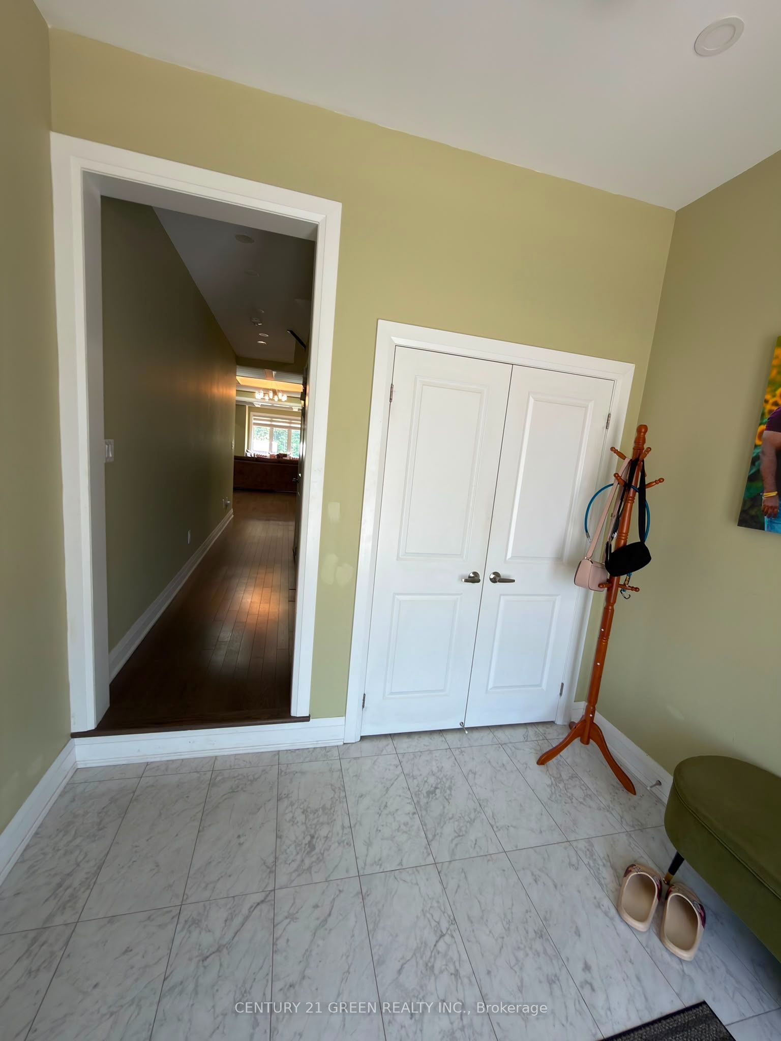 71 Eberly Woods Drive MAIN, Caledon, ON L7C 4J3 photo 3