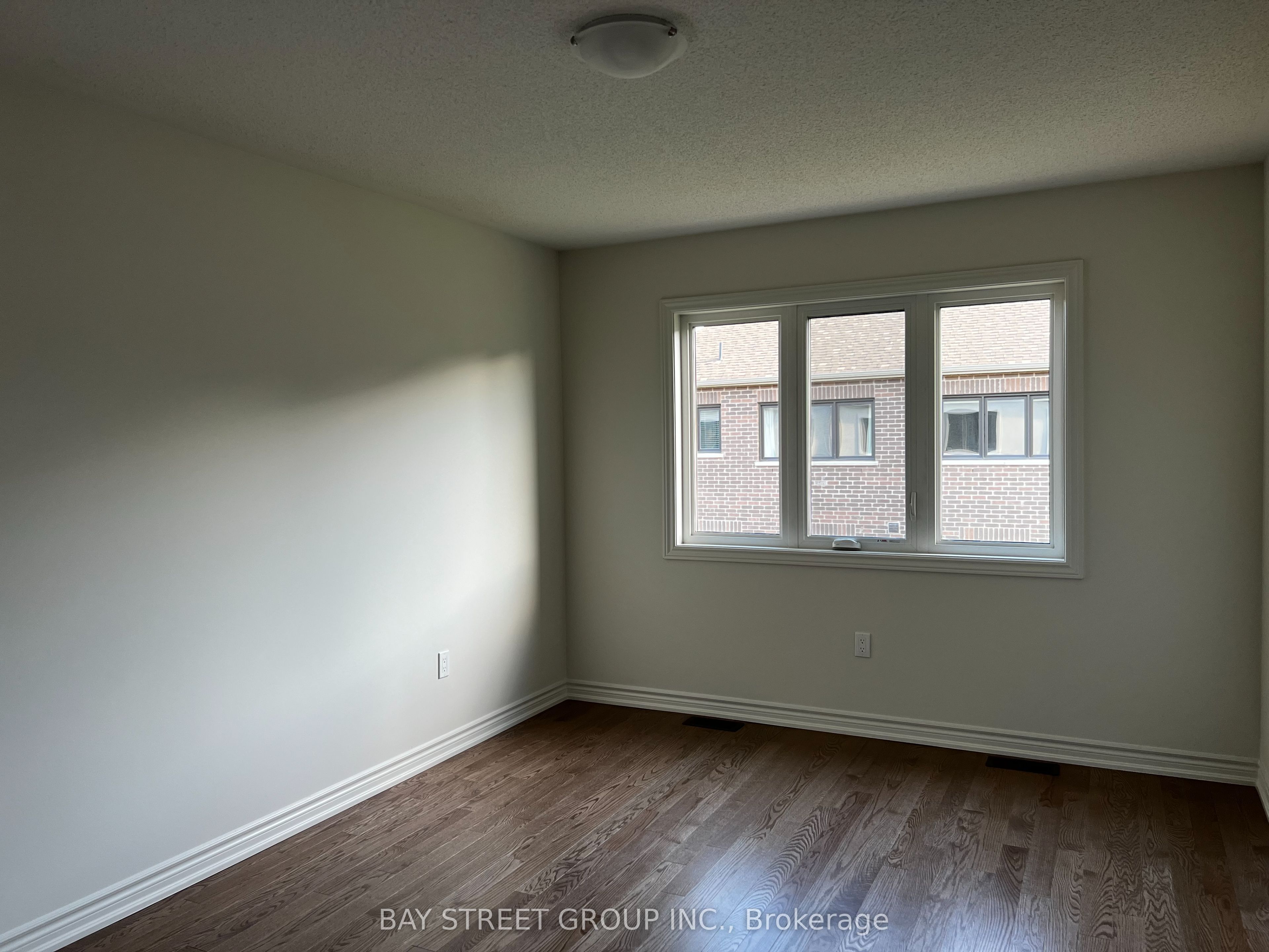 603 Boyd Lane, Milton, ON L9E 1T9 photo 4