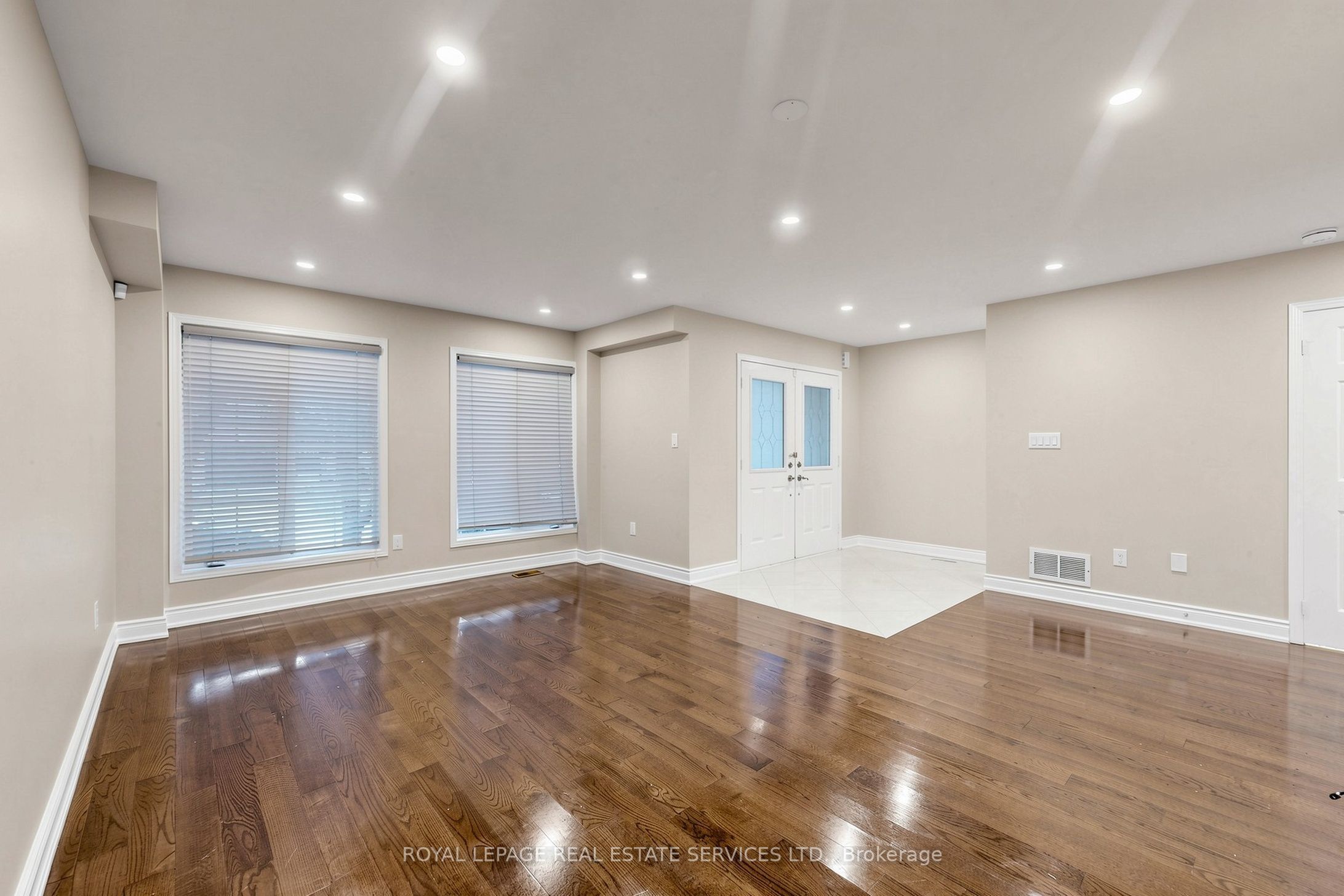 5837 Rainberry Drive, Mississauga, ON L5M 6S2 photo 3