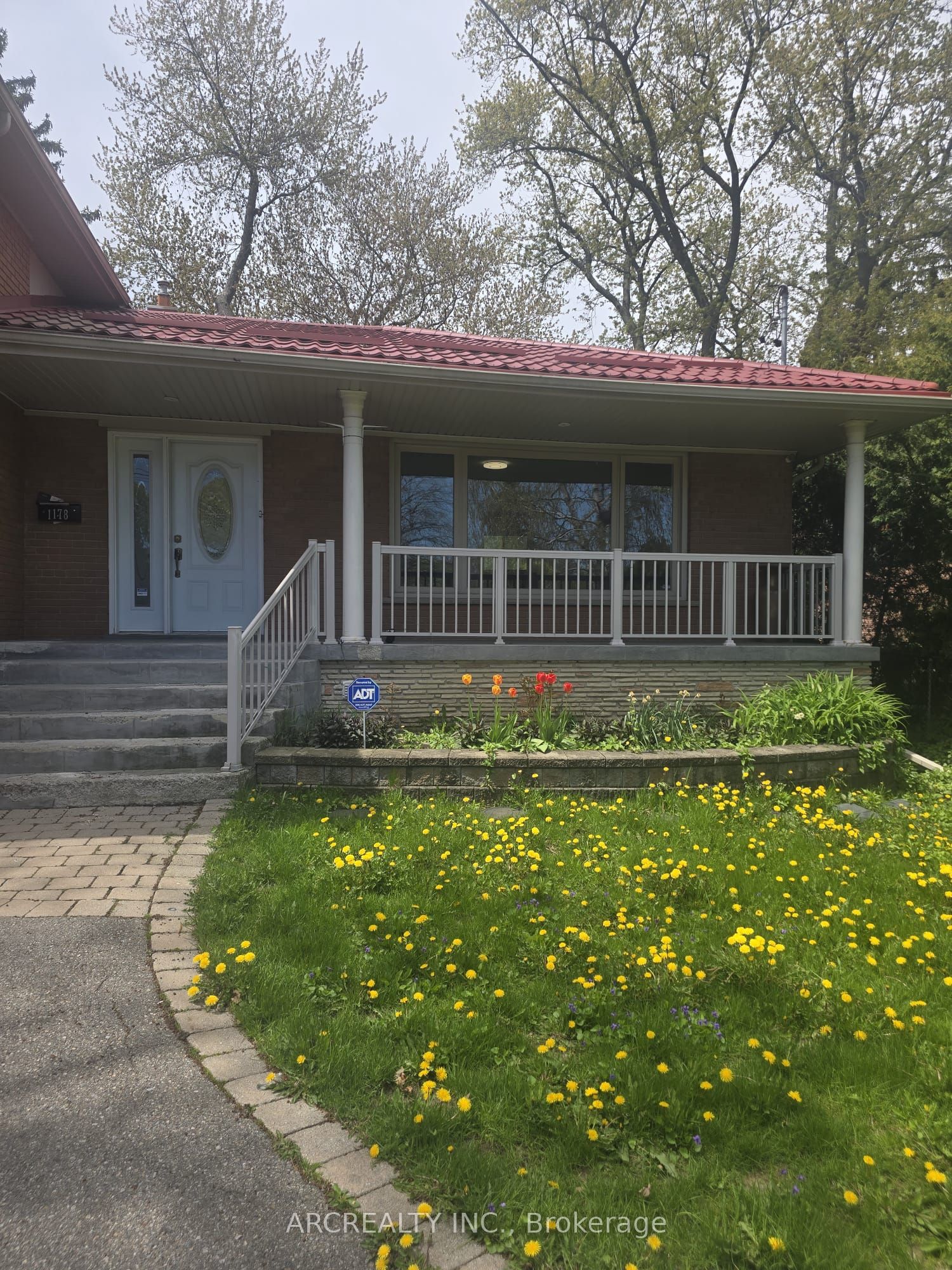 1178 Kipling Avenue Basement, Toronto, ON M9B 3M6 photo 2