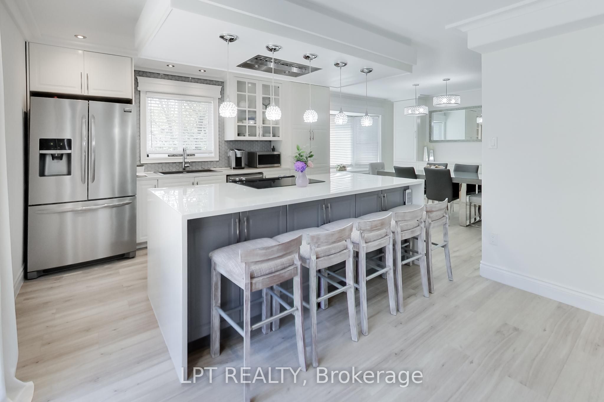 2482 Snowhill Court, Burlington, ON L7M 1Y3 photo 4