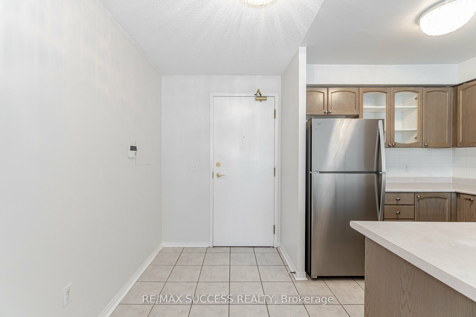 11 Michael Power Place PH14, Toronto, ON M9A 5G3 photo 3