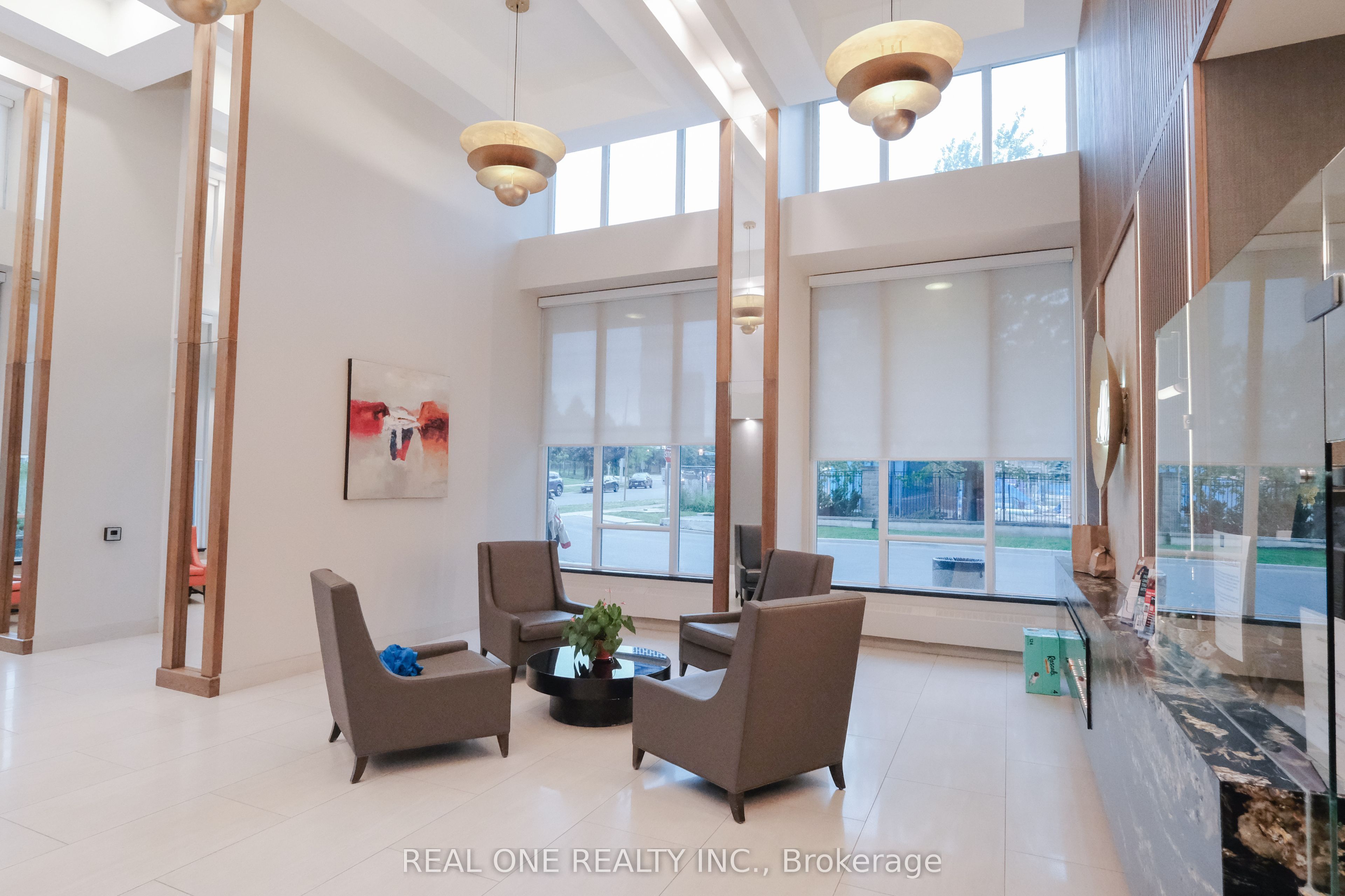 3525 Kariya Drive 1608, Mississauga, ON L5B 0C2 photo 2