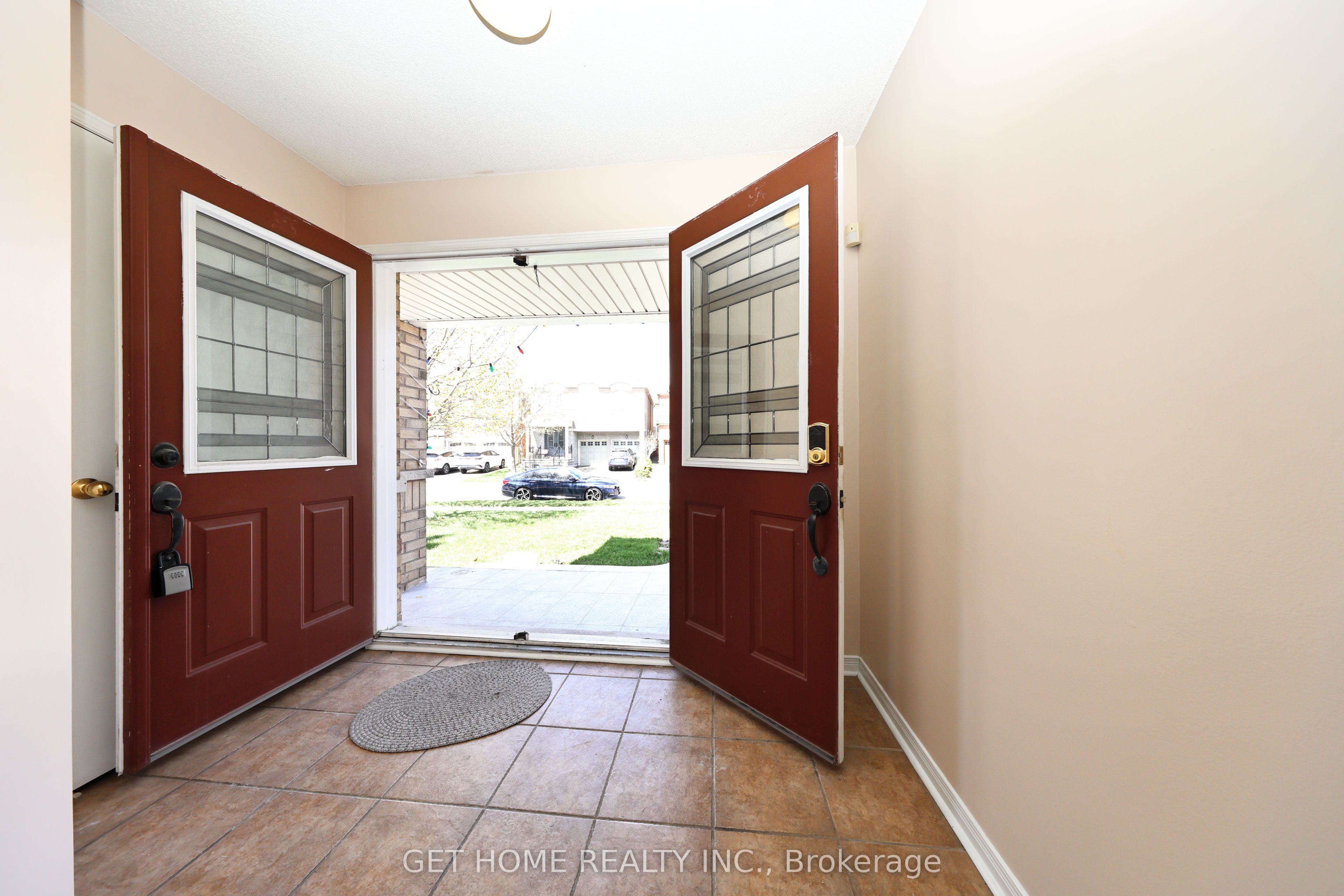 62 Charcoal Way, Brampton, ON L6Y 5R9 photo 2