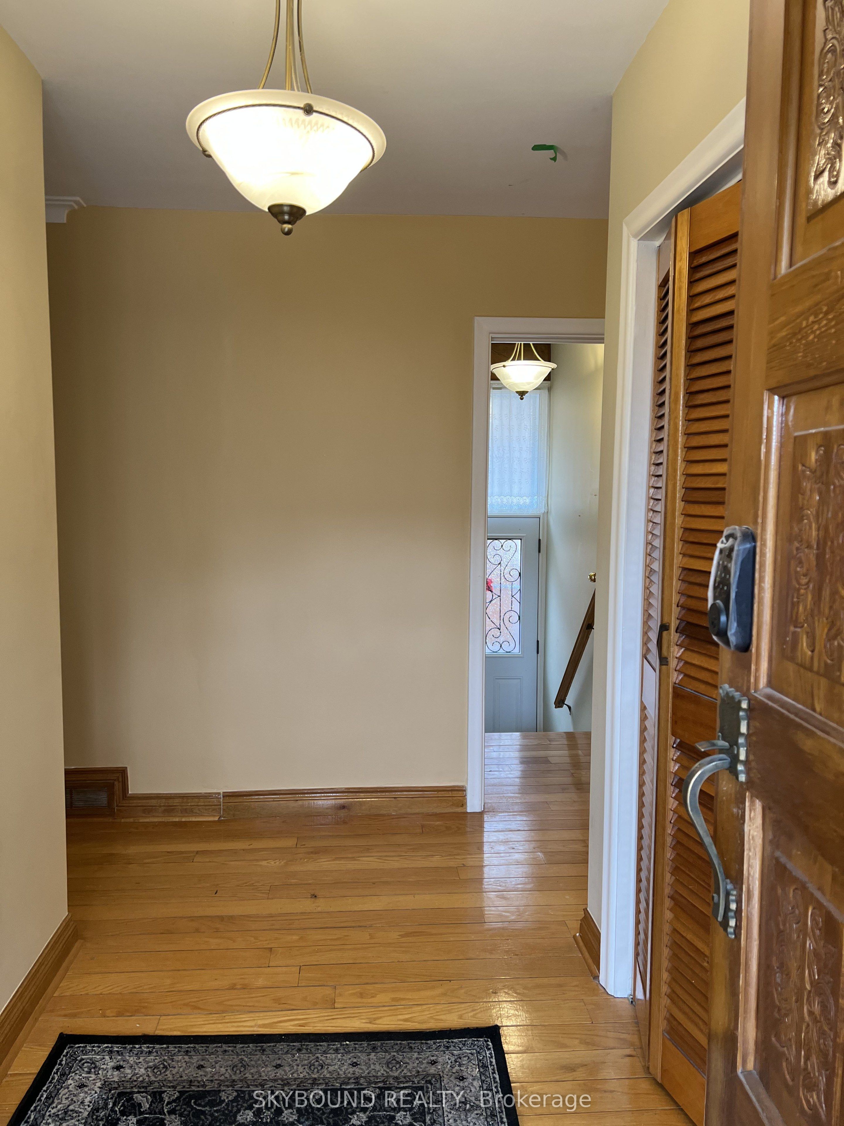 33 Bradstock Road, Toronto, ON M9M 1M9 photo 2