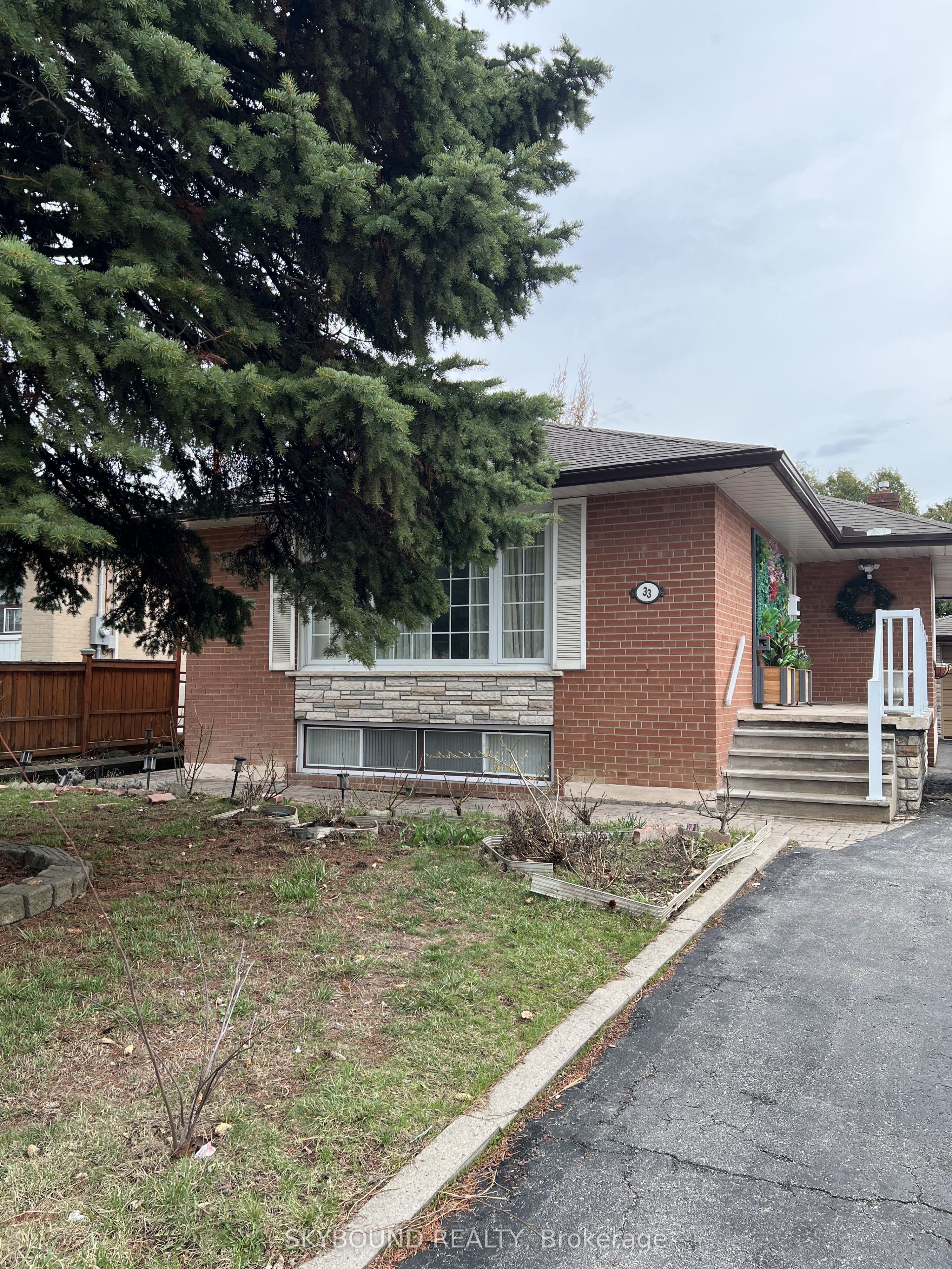 33 Bradstock Road, Toronto, ON M9M 1M9 photo 5