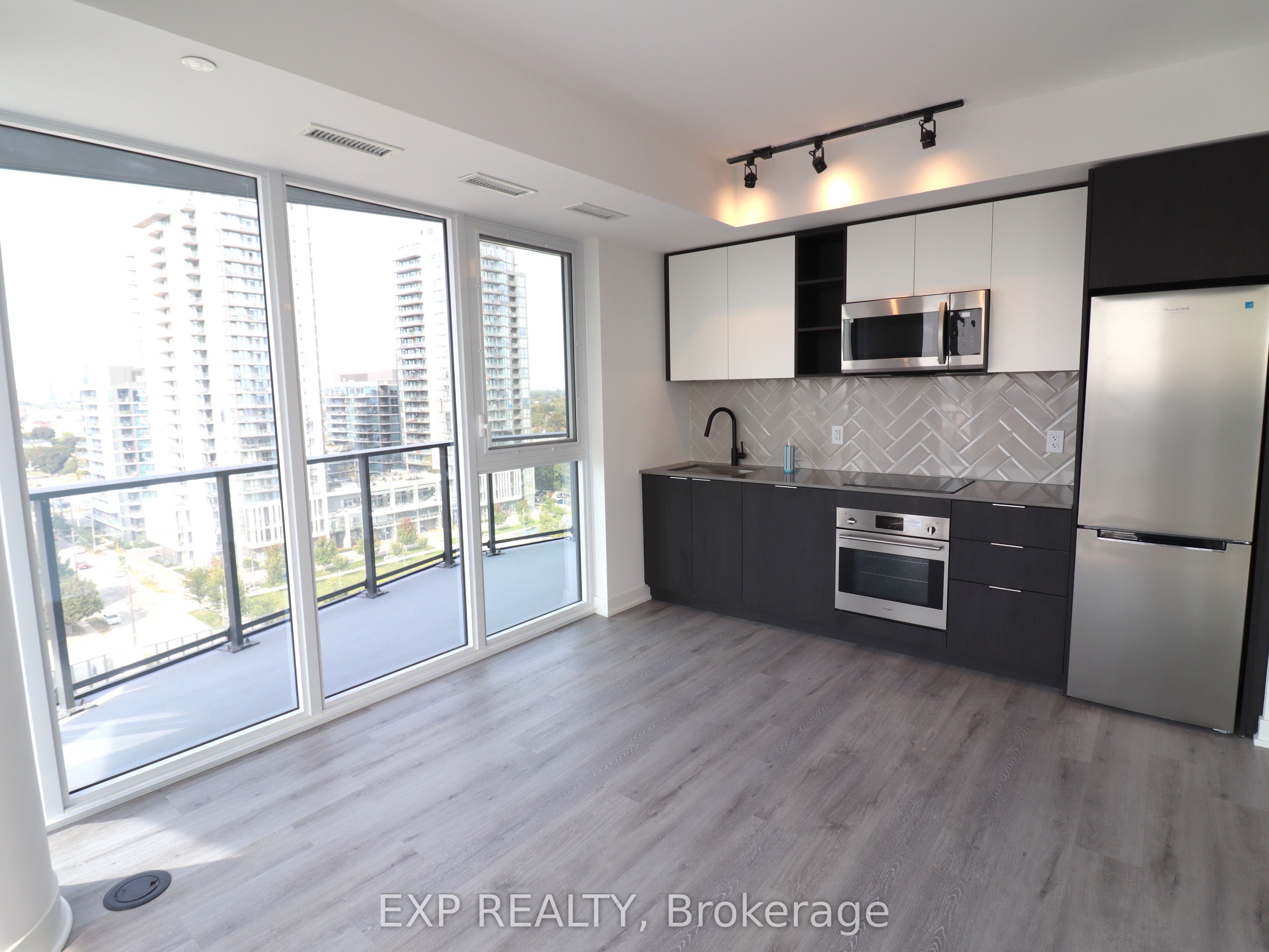 36 Zorra Street 1203, Toronto, ON M8Z 0G5
