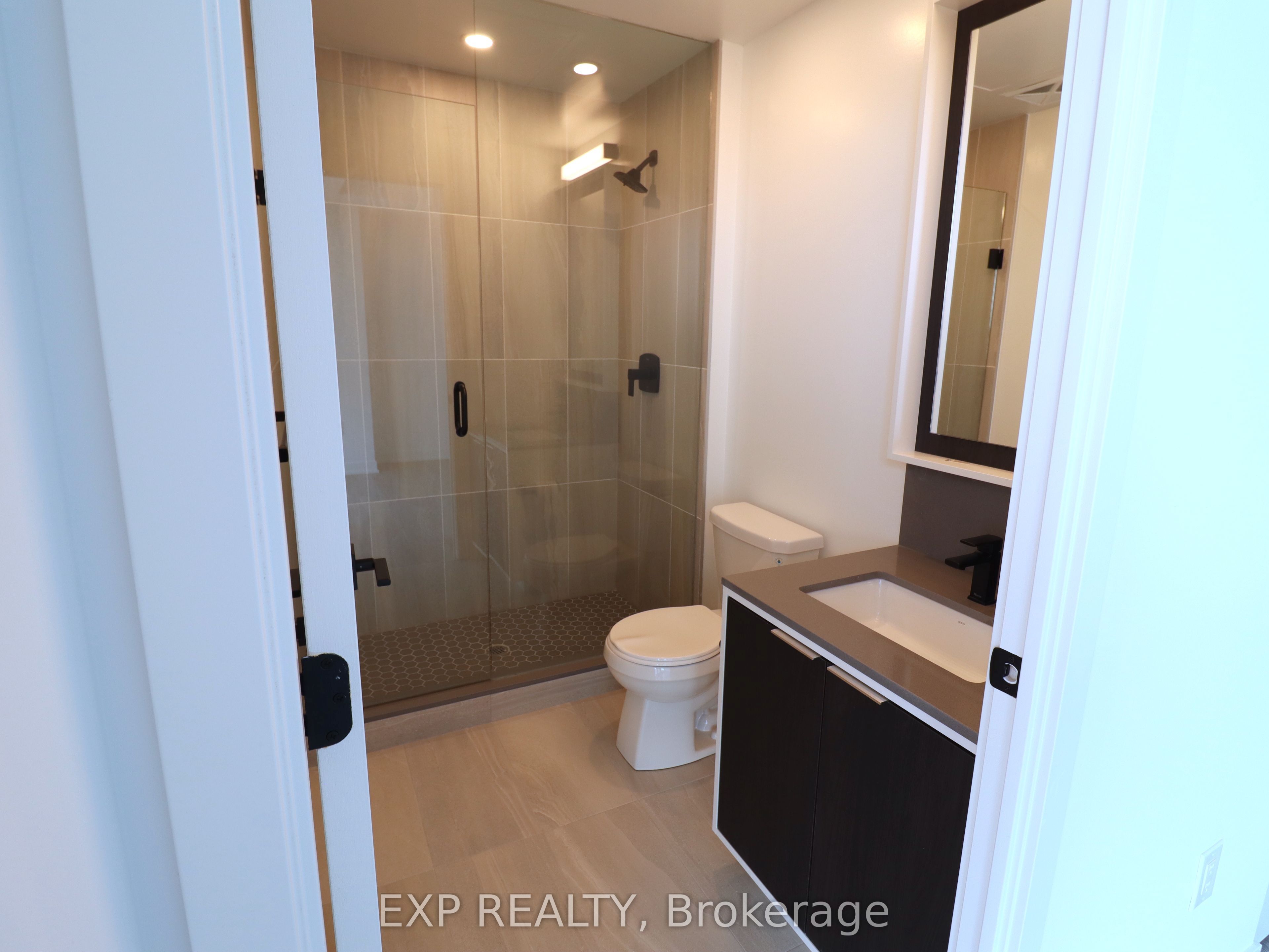 36 Zorra Street 1203, Toronto, ON M8Z 0G5 photo 5
