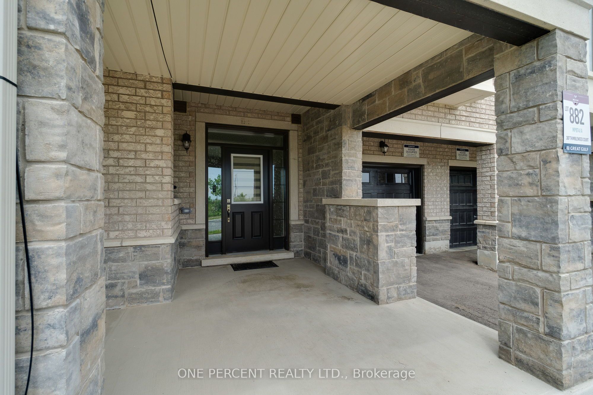 387 Thimbleweed Court, Milton, ON L9E 1T3 photo 2