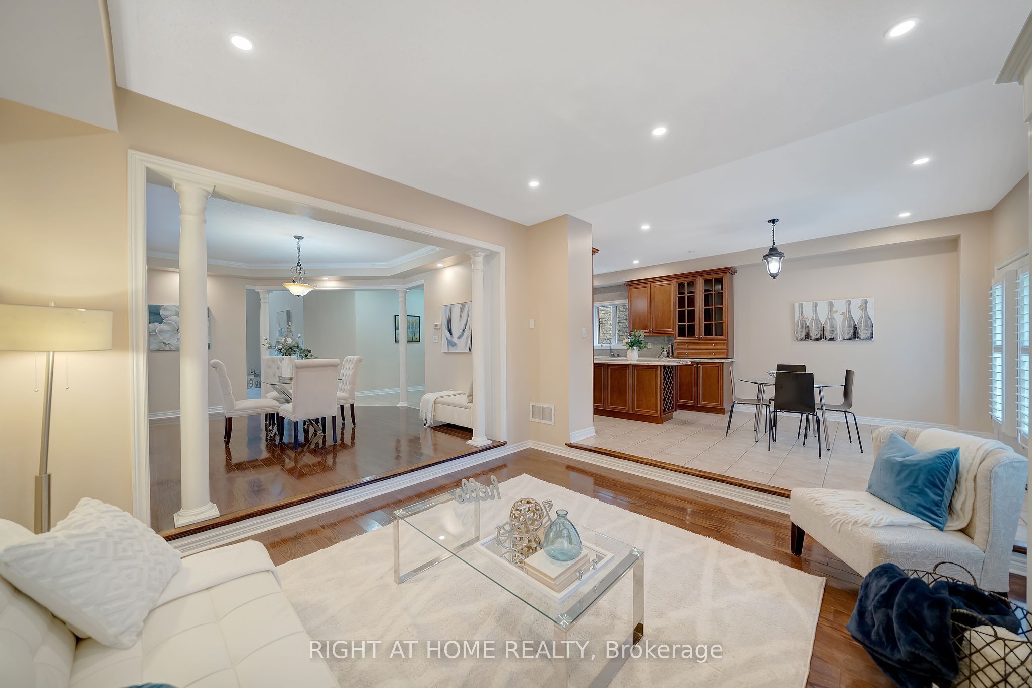 1030 LONSDALE Lane, Oakville, ON L6H 7L5 photo 5