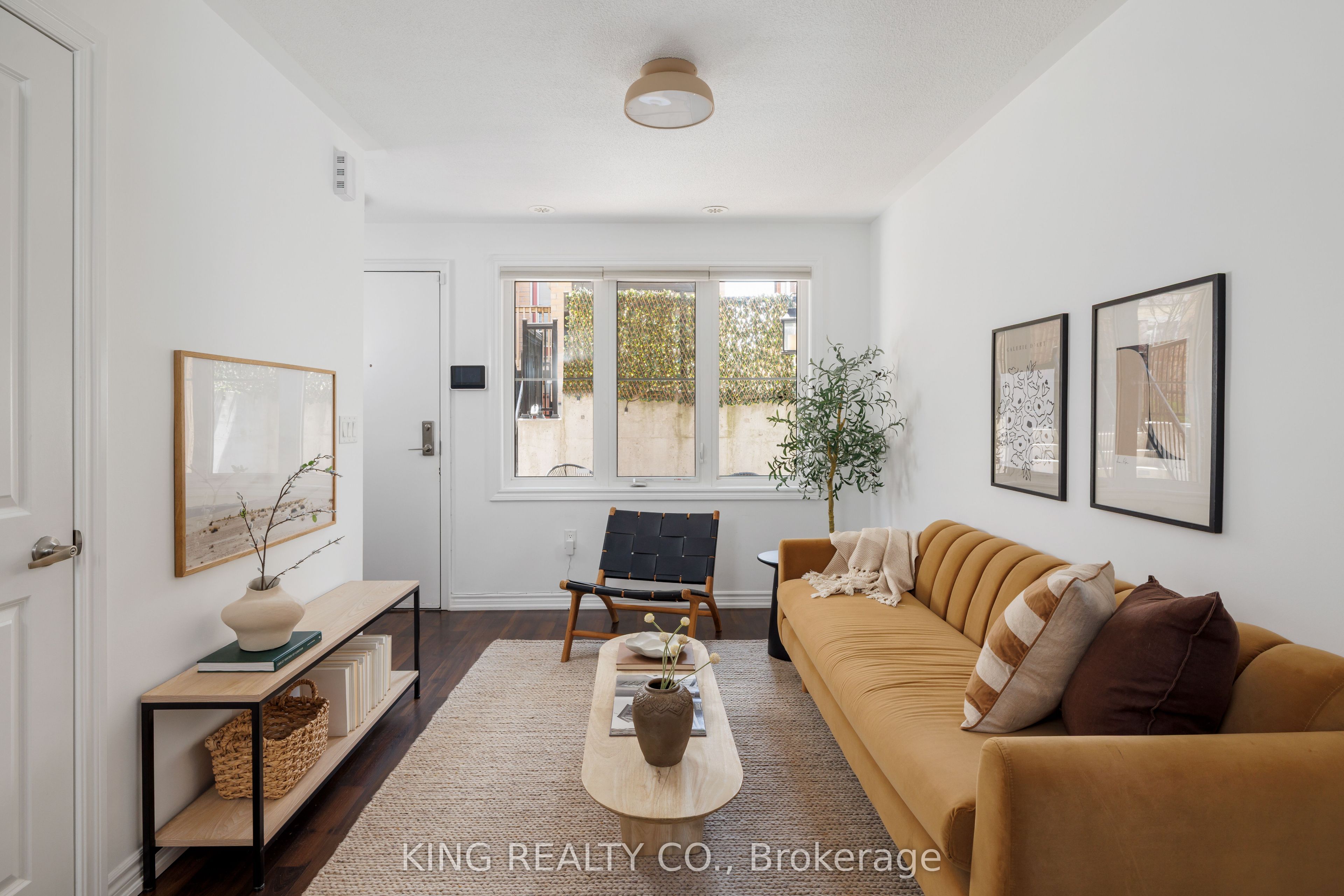 390 hopewell Avenue 138, Toronto, ON M6E 2S2