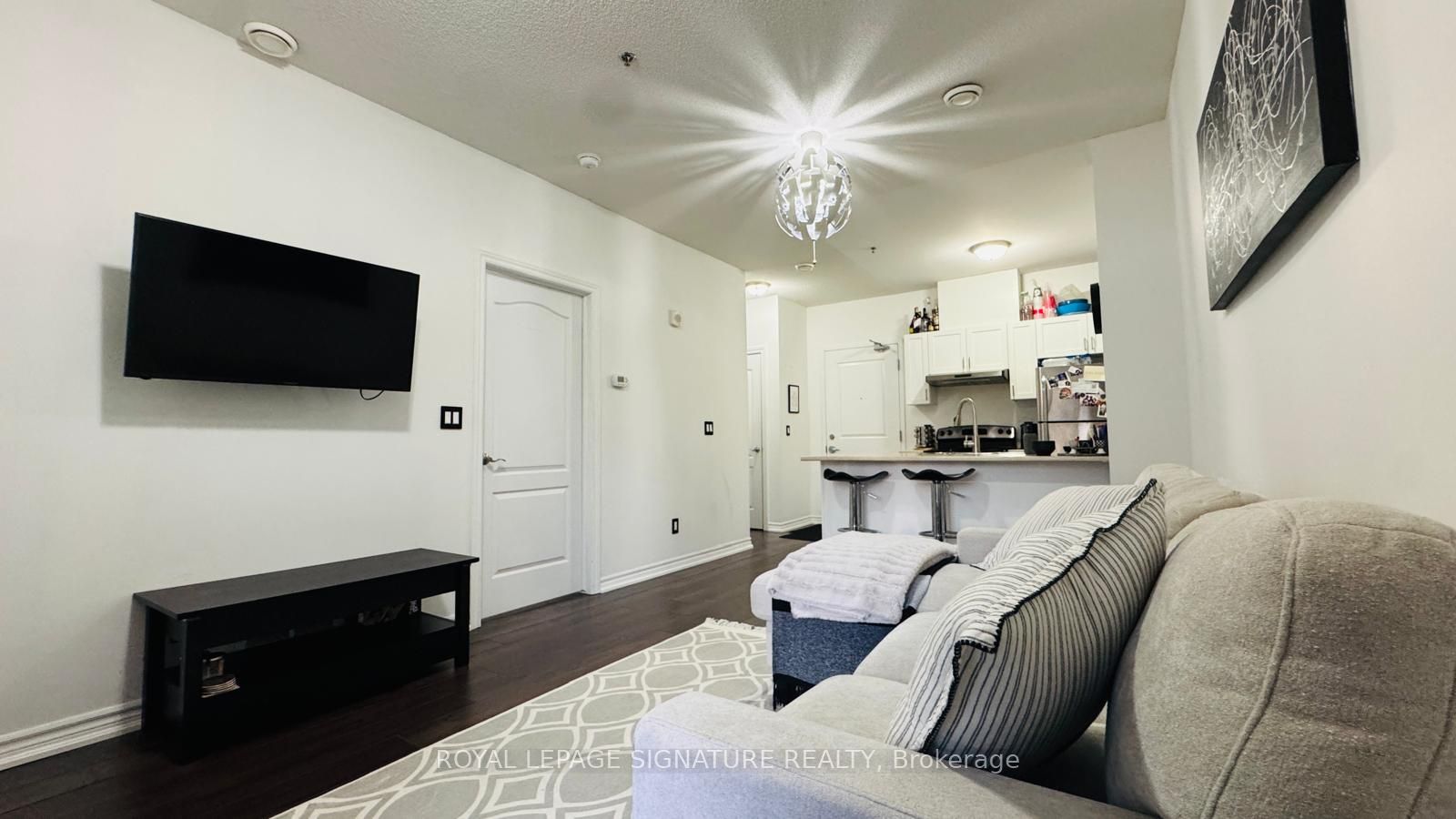 1370 Costigan Road 107, Milton, ON L9T 8X7