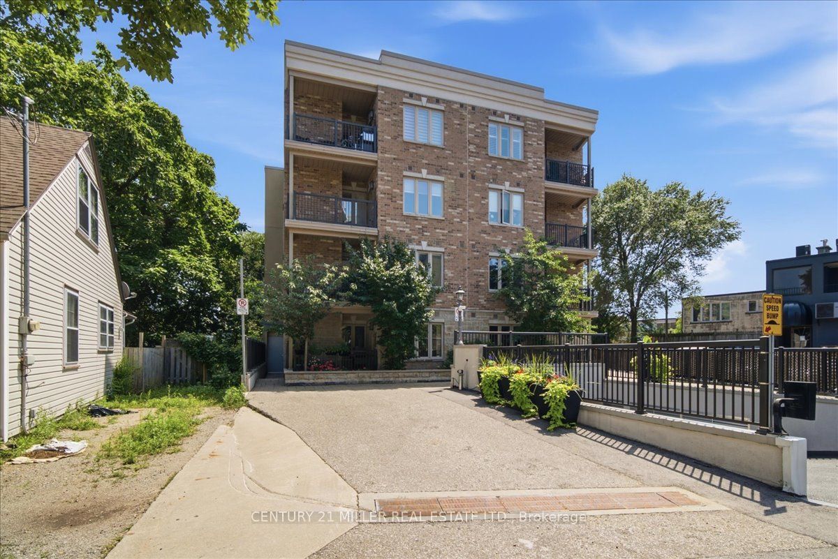 70 Stewart Street 102, Oakville, ON L6K 1X5 photo 3