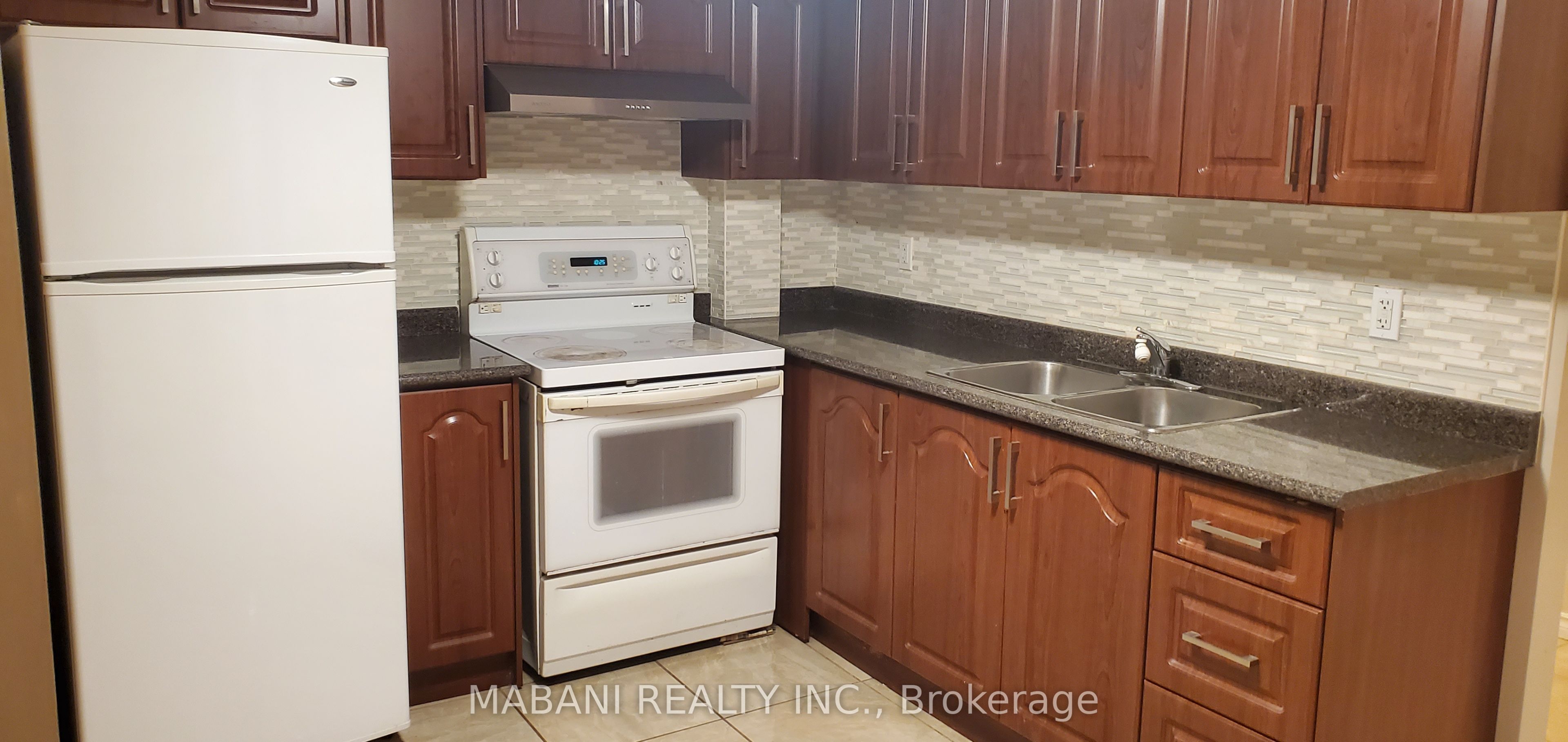 7270 Terragar Boulevard - Bsmt, Mississauga, ON L5N 7L8 photo 2