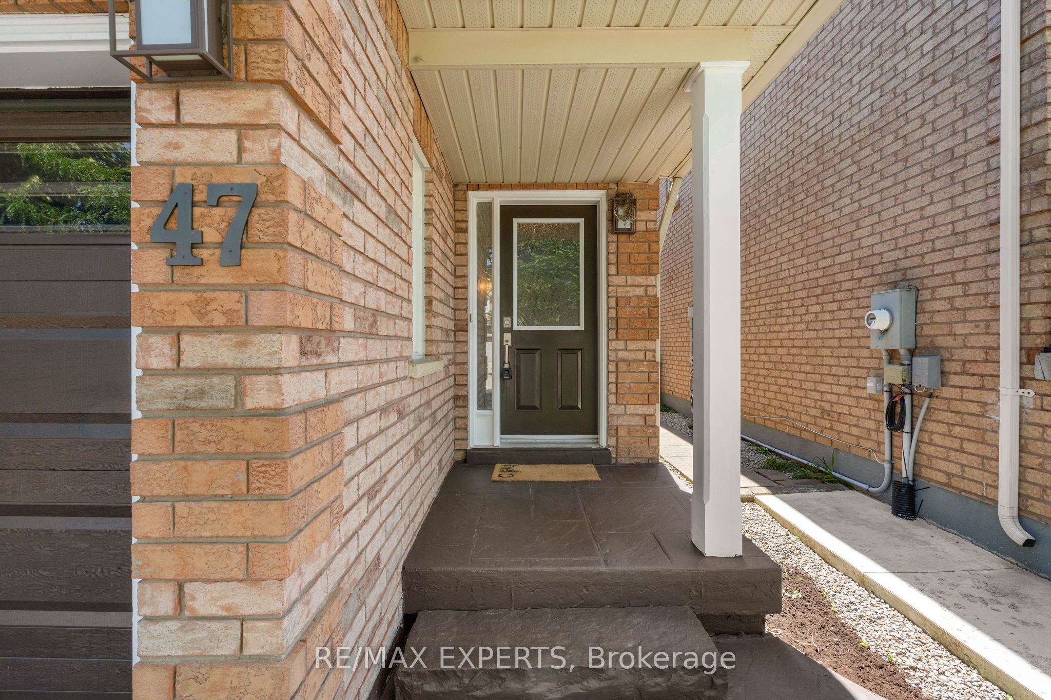 47 Castelli Court, Caledon, ON L7E 2T6 photo 3