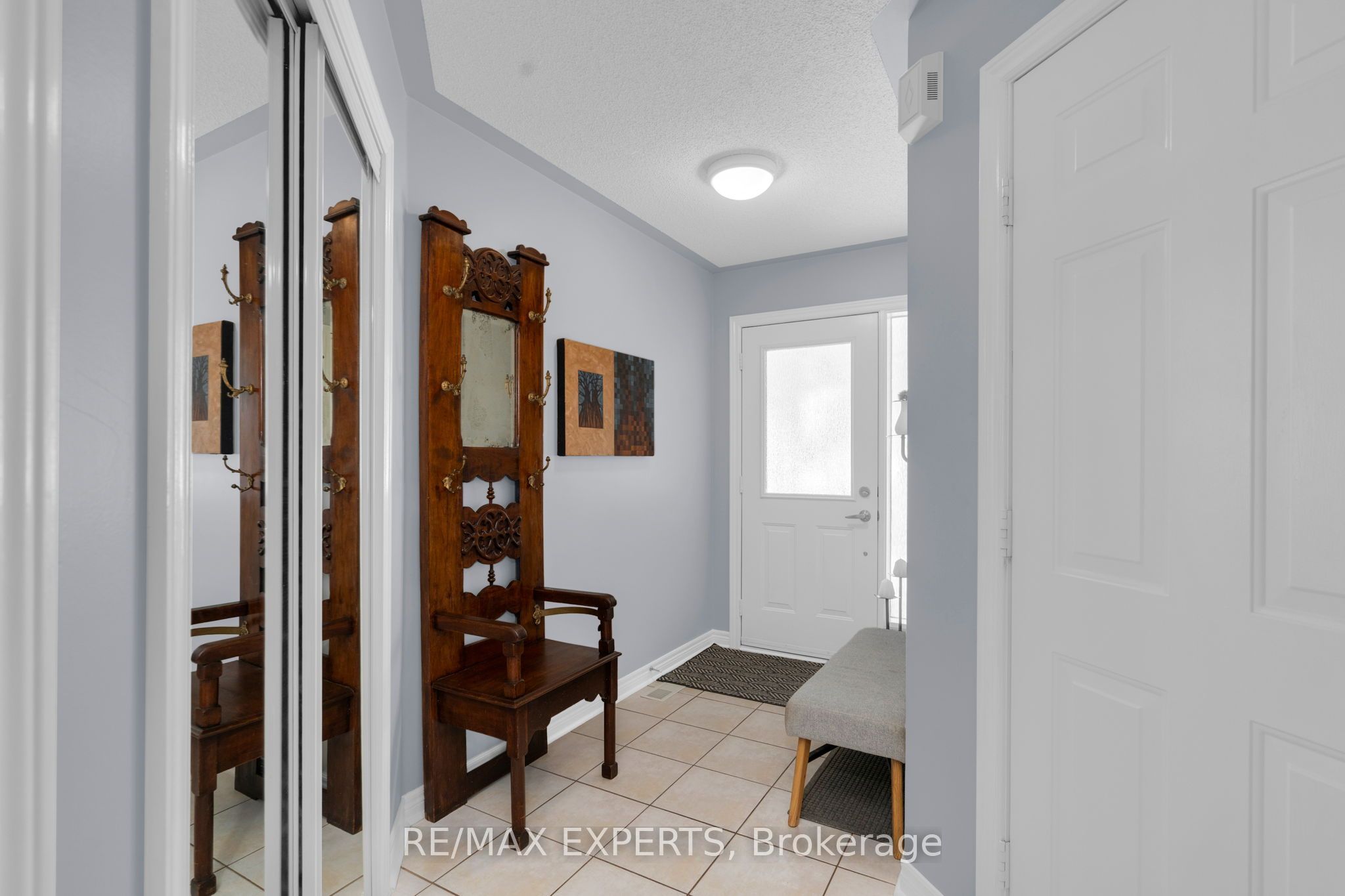 47 Castelli Court, Caledon, ON L7E 2T6 photo 4