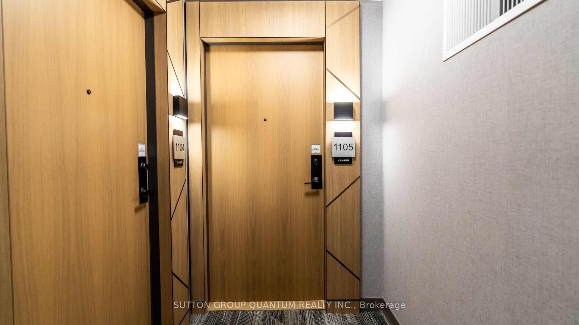204 Burnhamthorpe Road 1105, Mississauga, ON L5A 0B3 photo 5