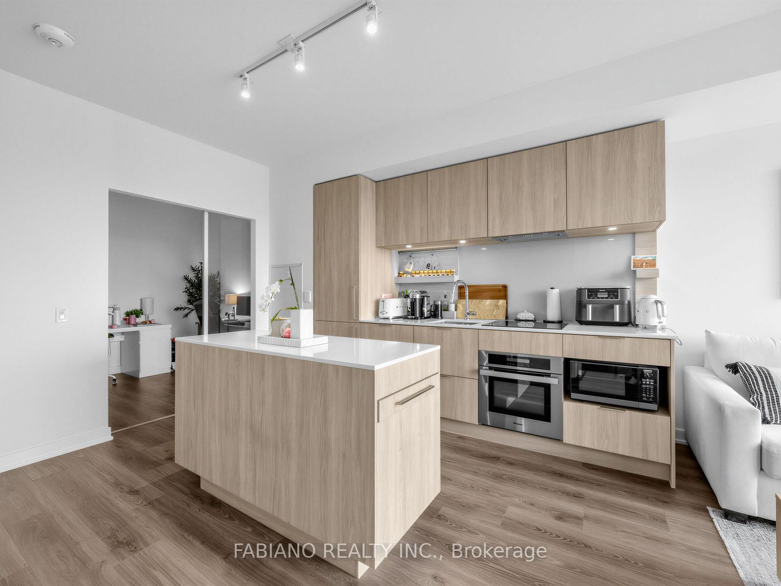 28 Ann Street 1313, Mississauga, ON L5G 0E1 photo 5