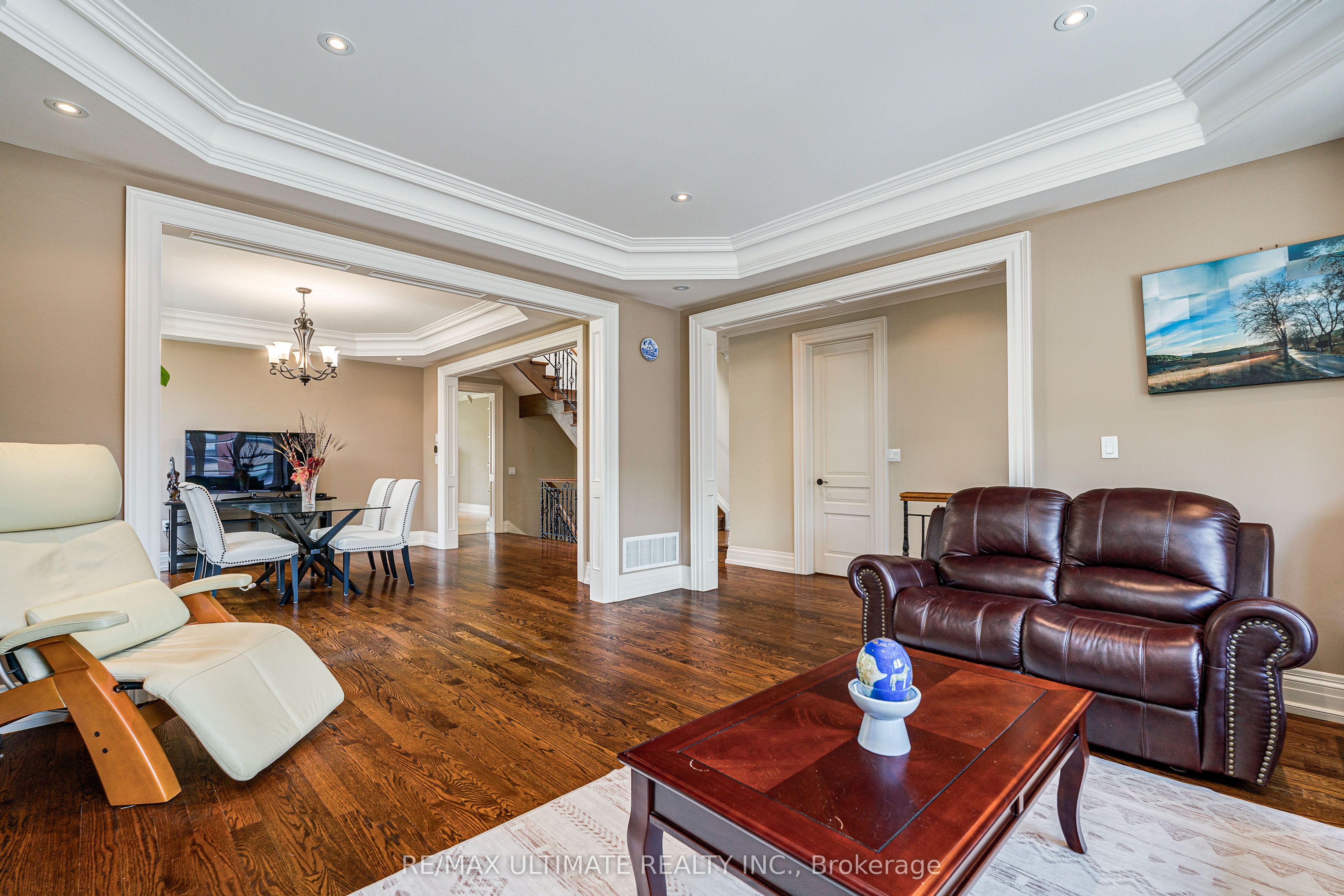 90 Howick Avenue, Toronto, ON M6N 1N1 photo 5