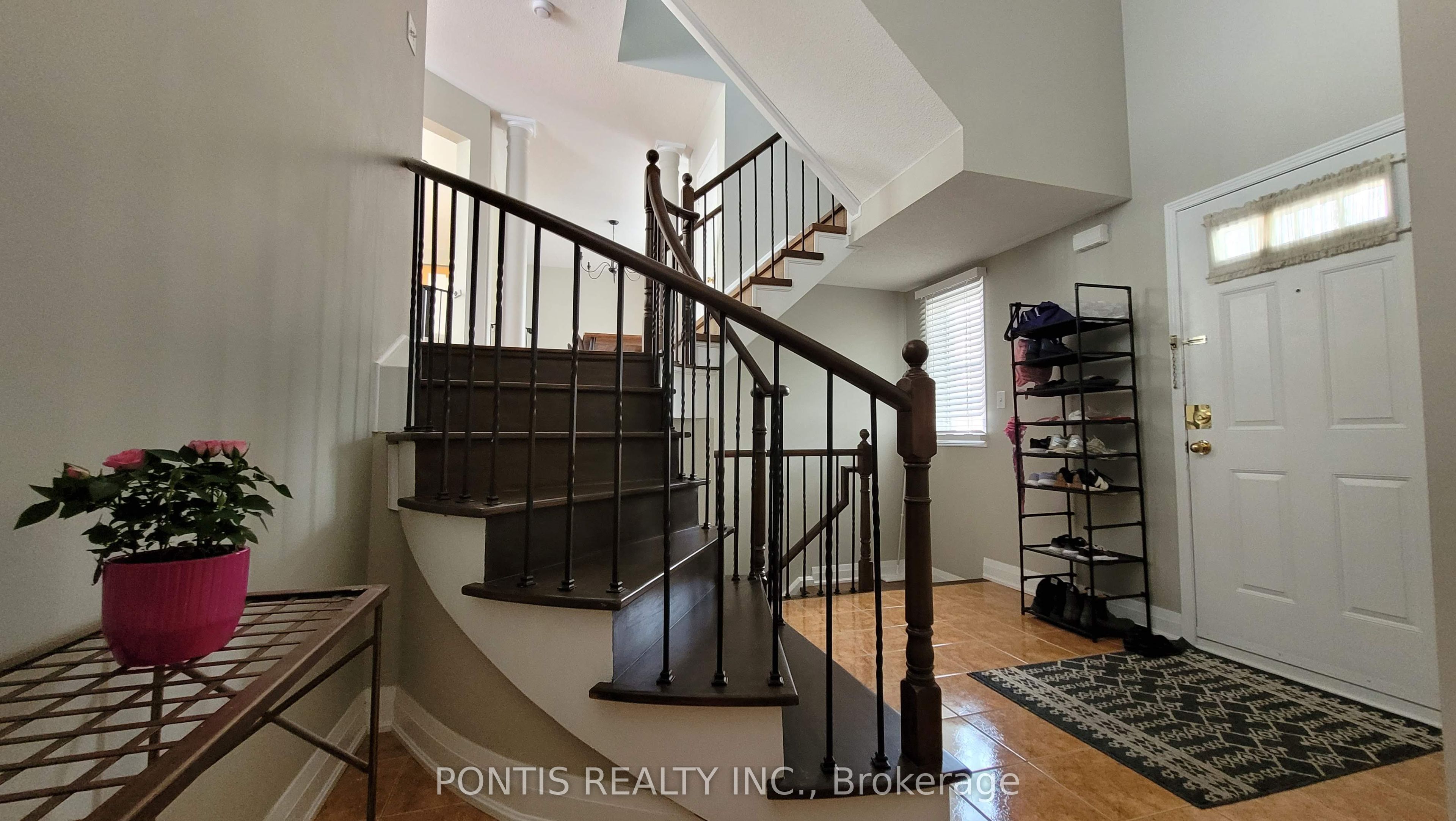 5535 Glen Erin Drive 65, Mississauga, ON L5M 6H1 photo 2