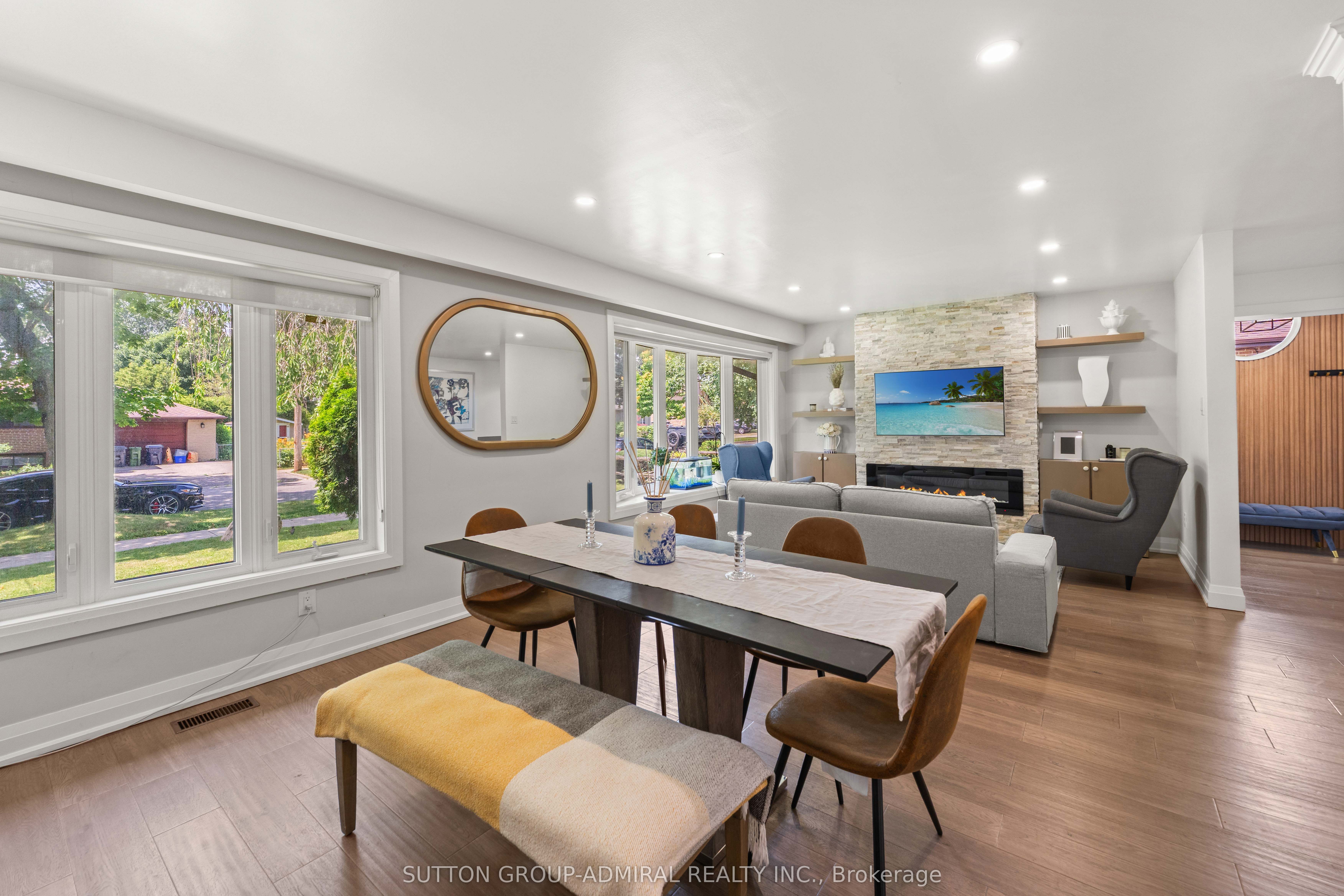 3 Hartland Road MAIN, Toronto, ON M9C 4S9 photo 5