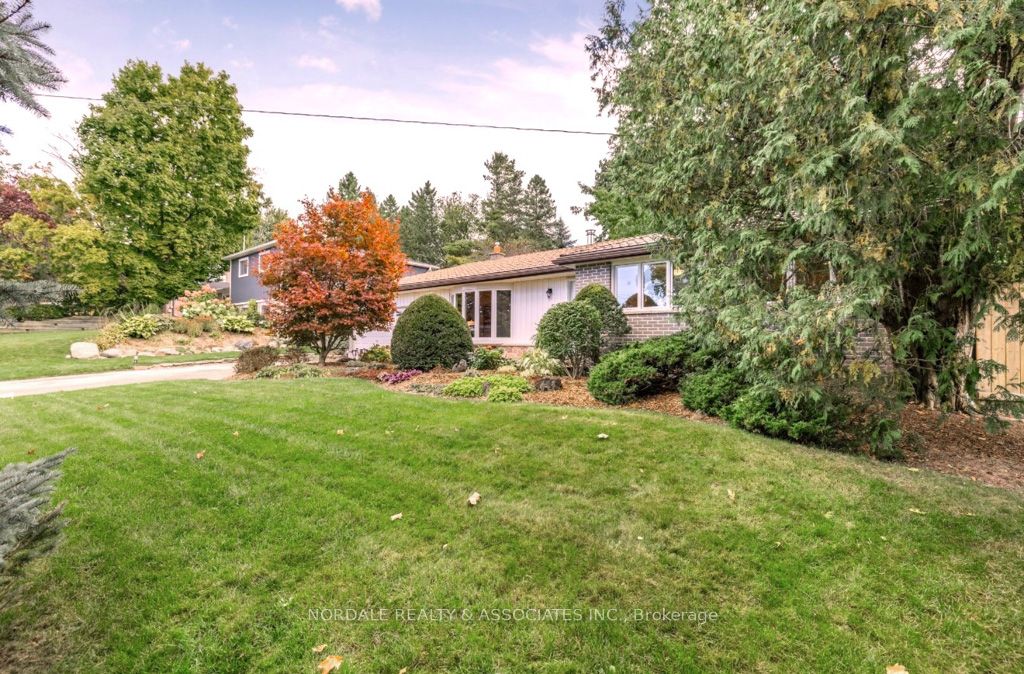 26 Marion Street, Caledon, ON L7C 1K8 photo 3