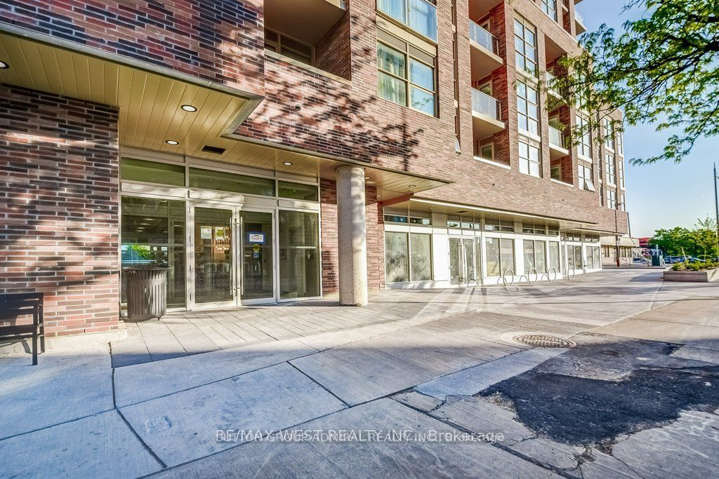 1787 St. Clair Avenue W 1103, Toronto, ON M6N 0B7 photo 2