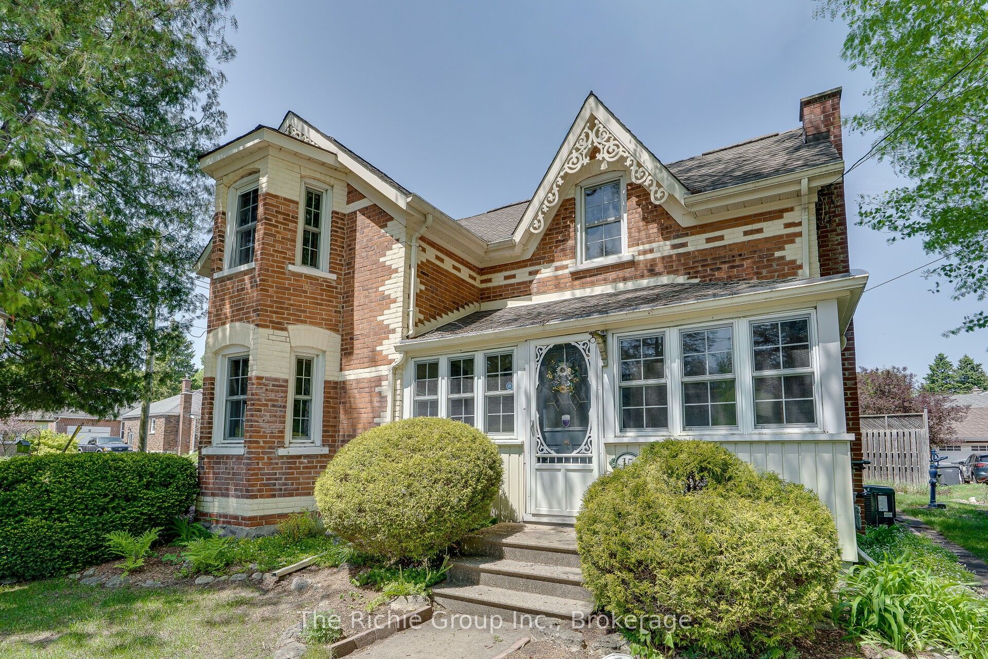 15 Emma Street, Caledon, ON L7C 1K5 photo 3