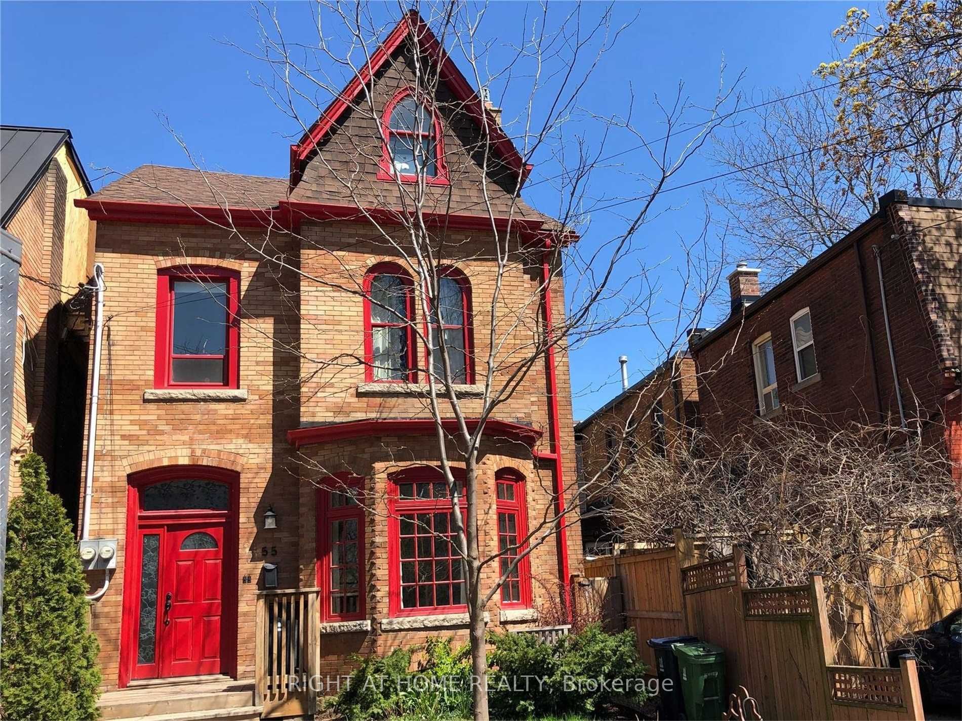 55 West Lodge Avenue Main, Toronto, ON M6K 2T6