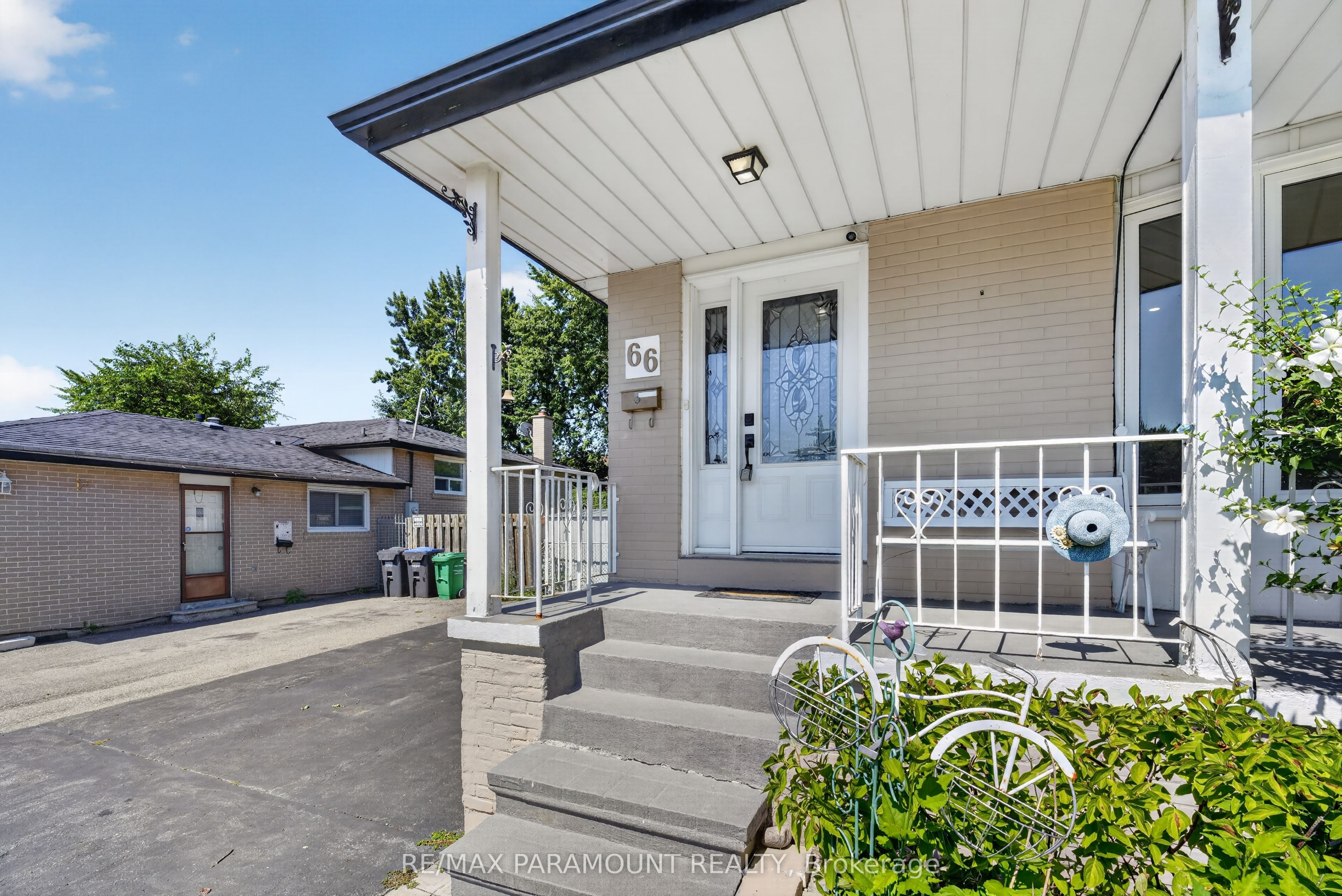 66 Doncaster Drive, Brampton, ON L6T 1T1 photo 4