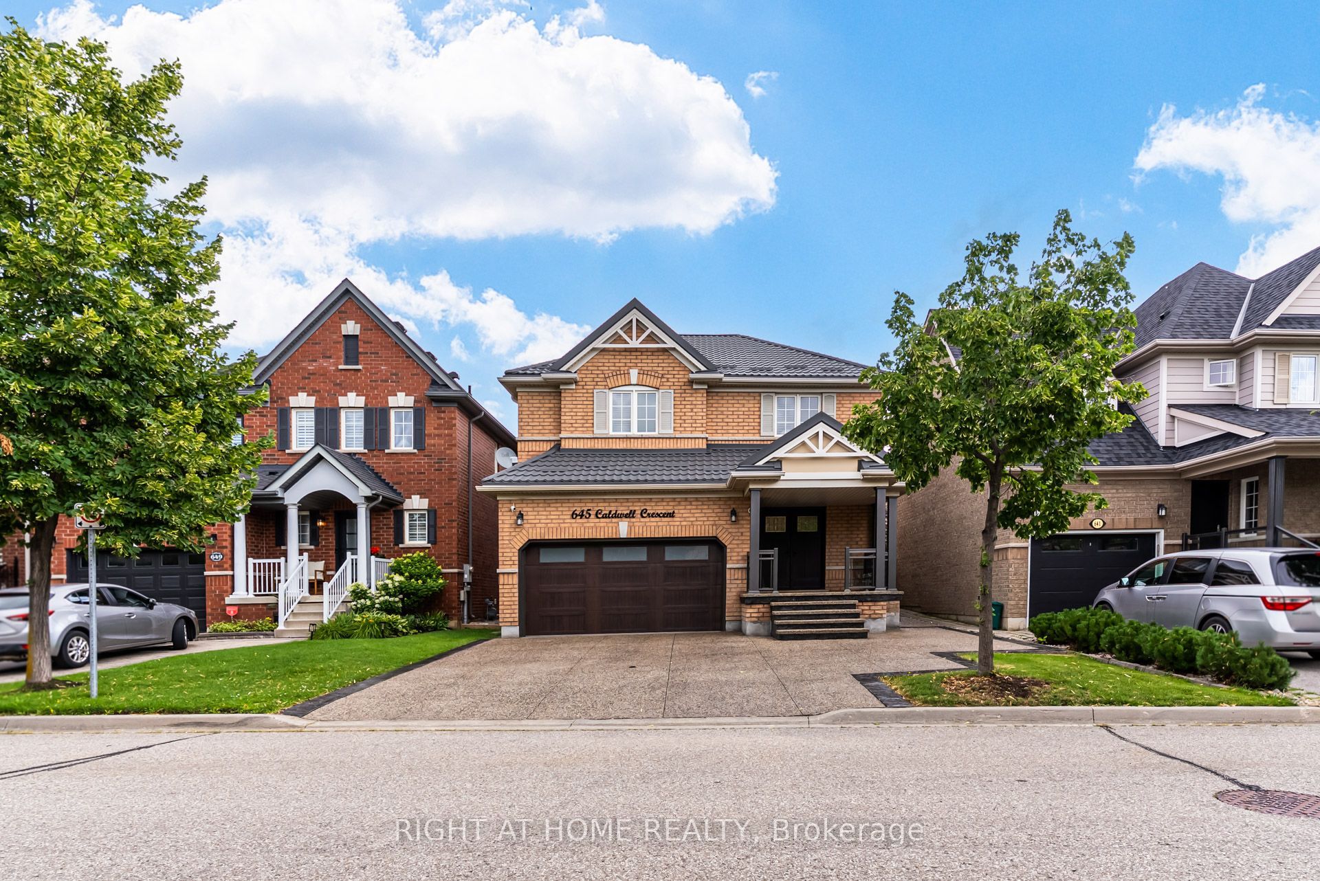 645 Caldwell Crescent, Milton, ON L9T 0H4 photo 3
