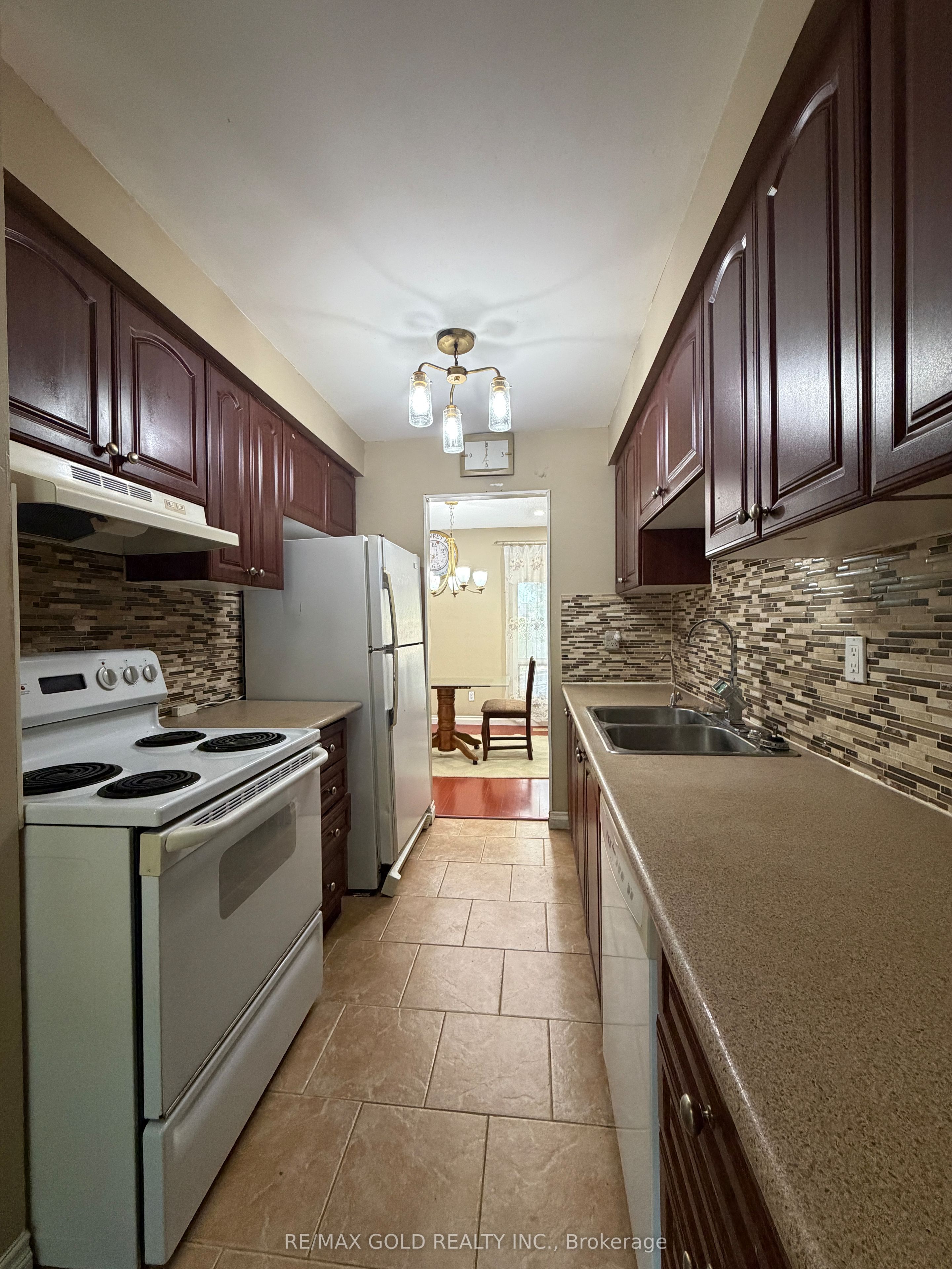 38 Carter Drive Main, Brampton, ON L6V 3N5 photo 5