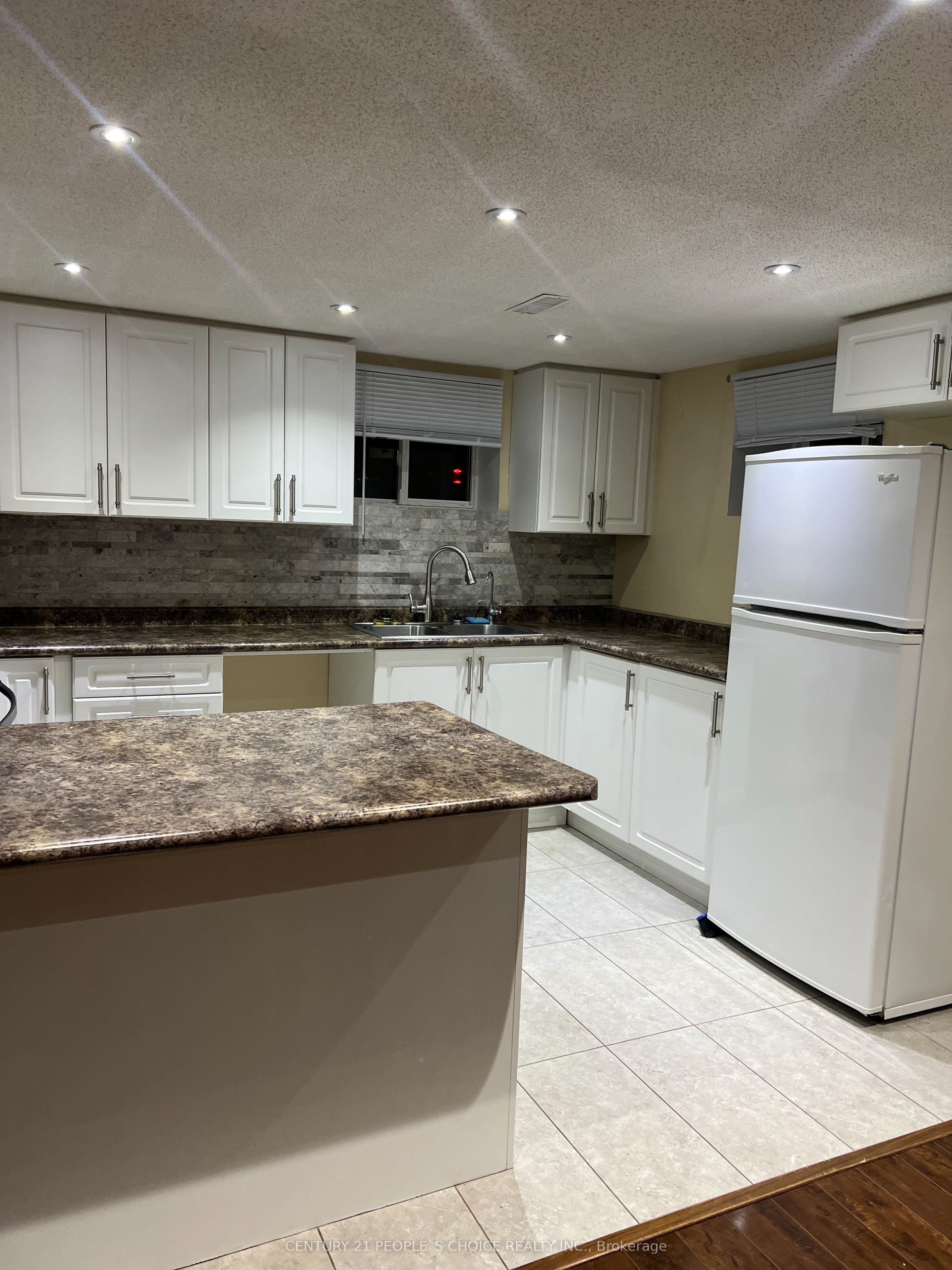 66 Stavely Crescent, Toronto, ON M9W 2C7 photo 2