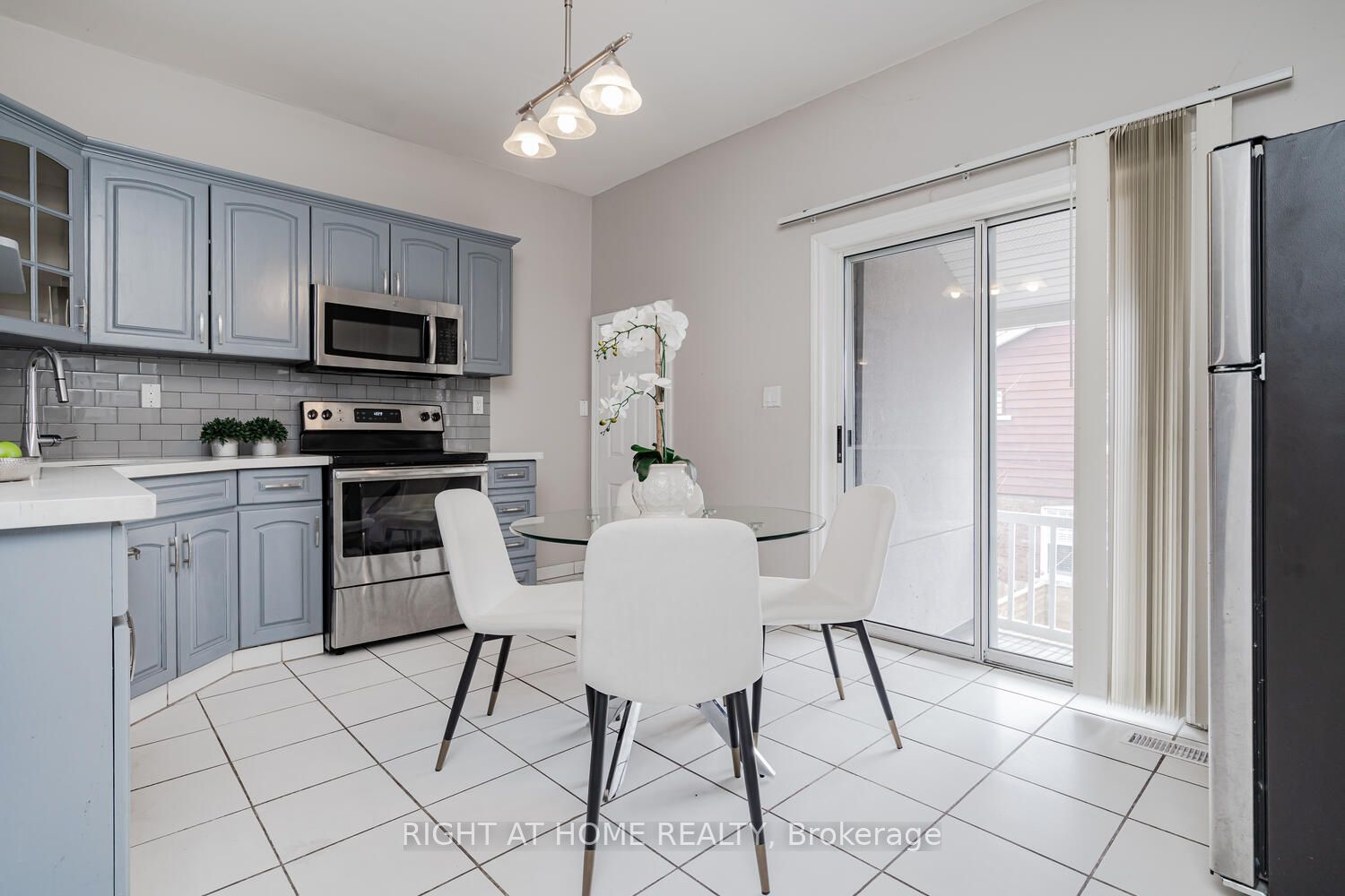 1311 Davenport Road 1, Toronto, ON M6H 2H3 photo 3