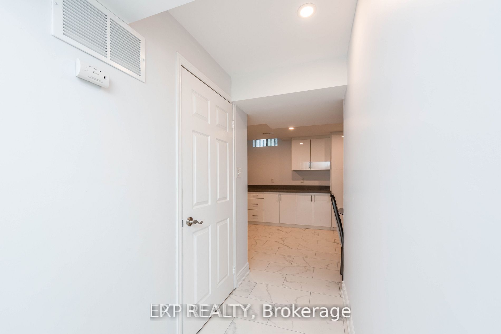9 Michigan Avenue Legal Basement Apartment, Brampton, ON L6Y 4N5 photo 5