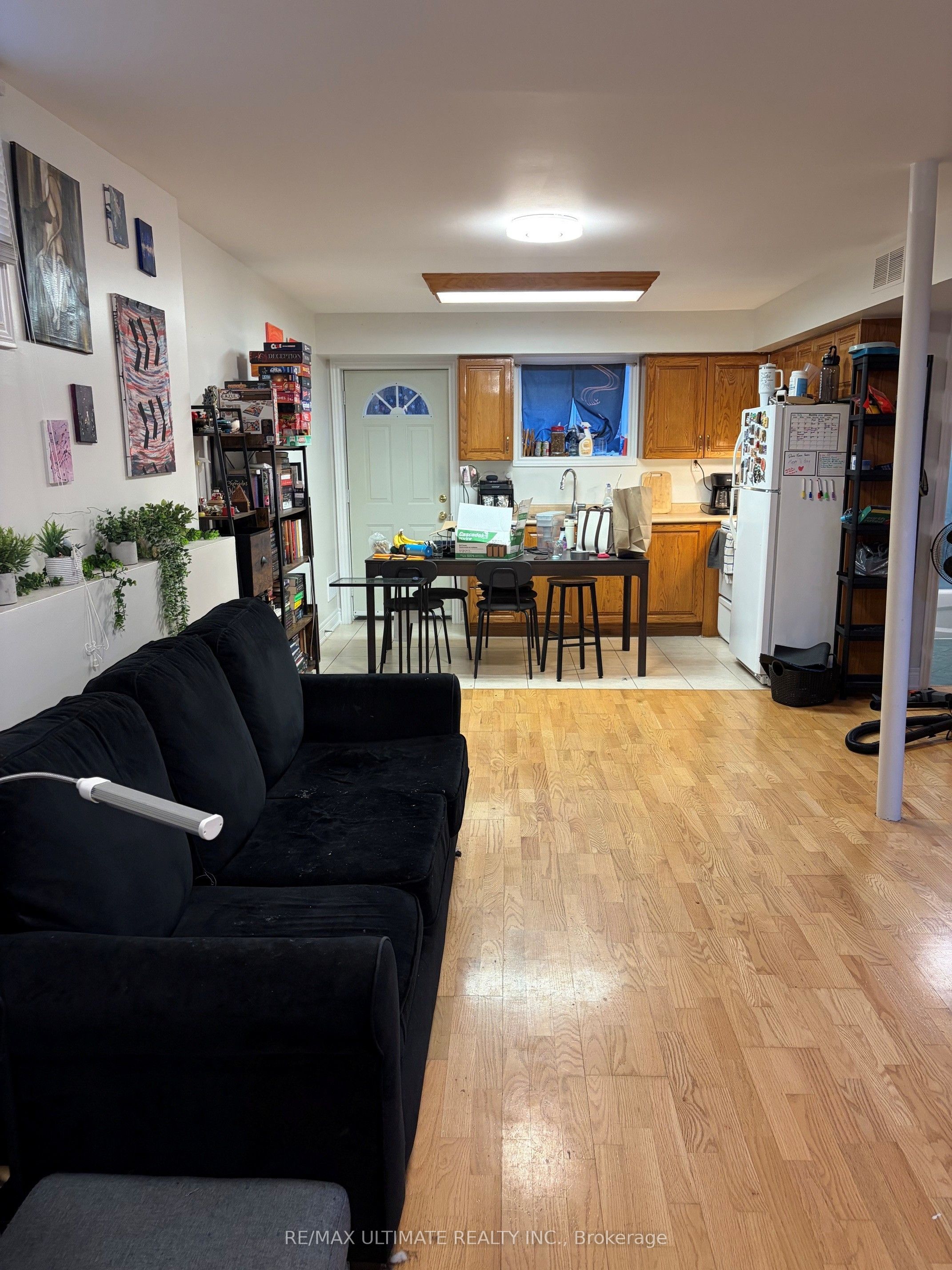 34 Peterborough Avenue Bsmt, Toronto, ON M6H 2K7 photo 5