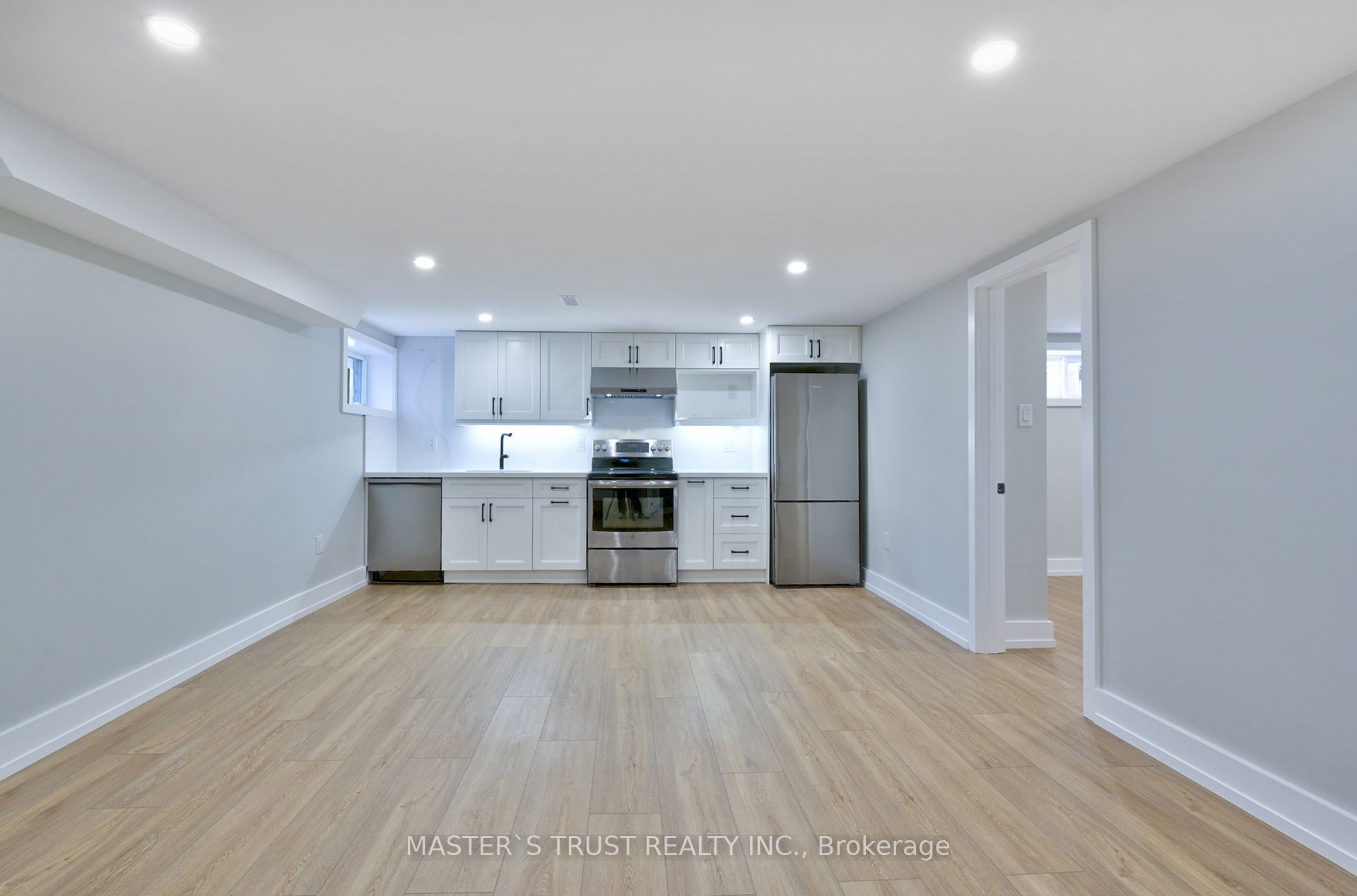 28 Florence Drive Unit 2, Oakville, ON L6K 1V6 photo 2