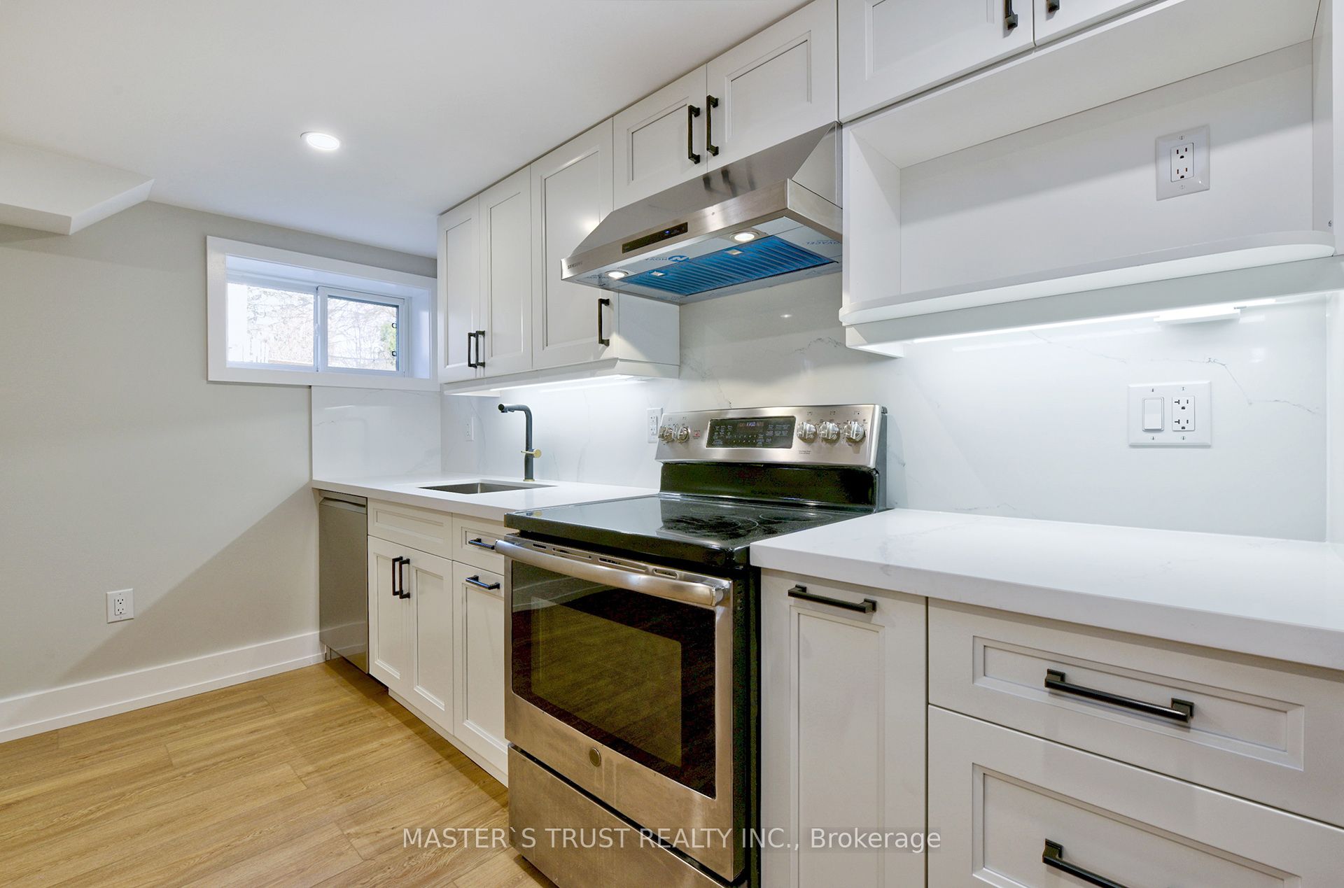 28 Florence Drive Unit 2, Oakville, ON L6K 1V6 photo 4