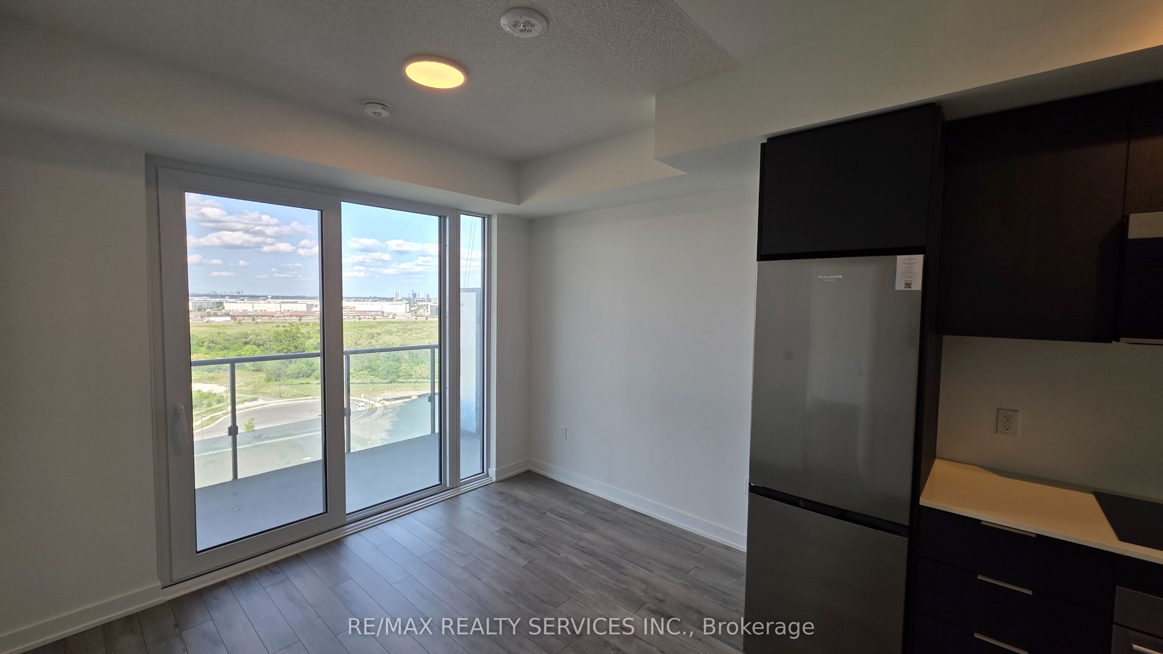 15 Skyridge Drive 2210, Brampton, ON L6P 4S3 photo 4