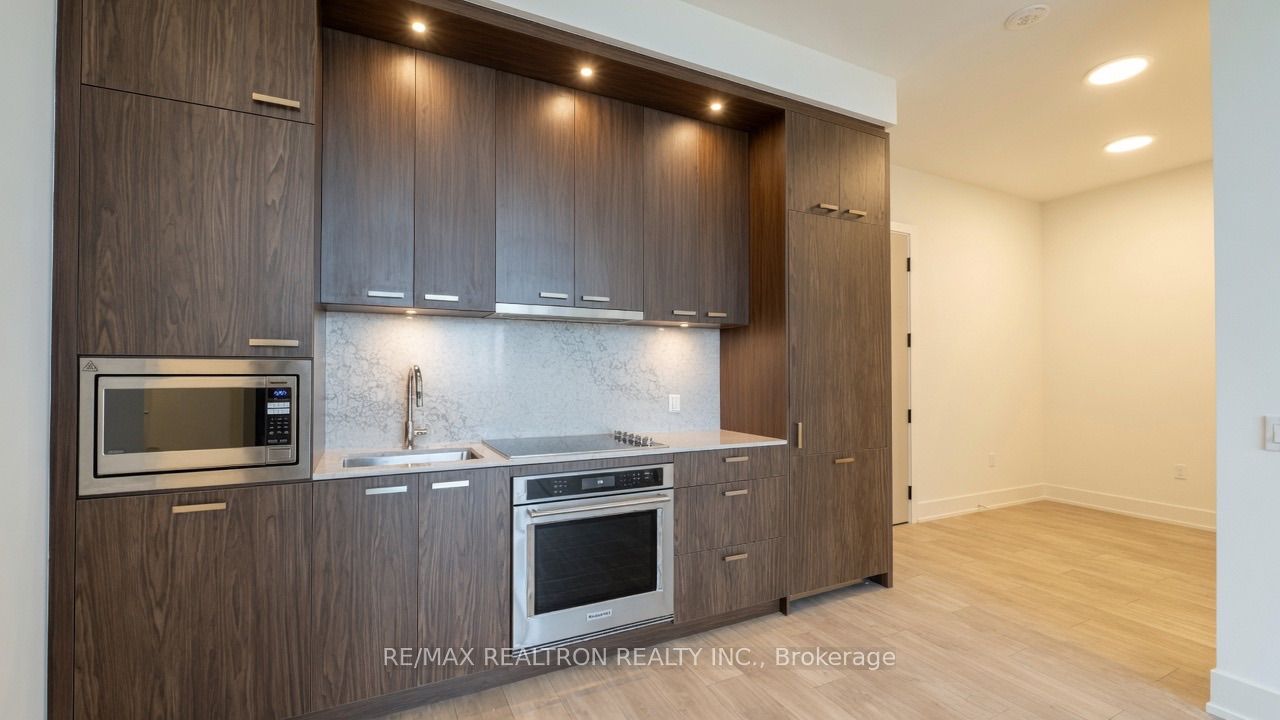 858 Dupont Street PH 35, Toronto, ON M6G 0C1