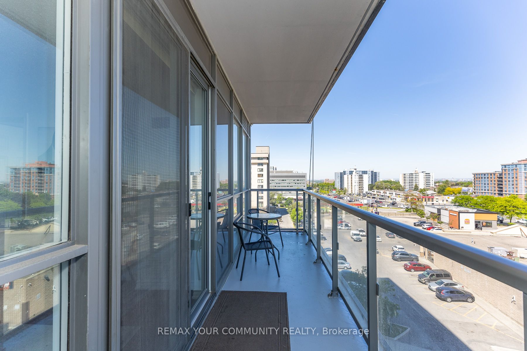 15 James Finlay Way 706, Toronto, ON M3M 0B3