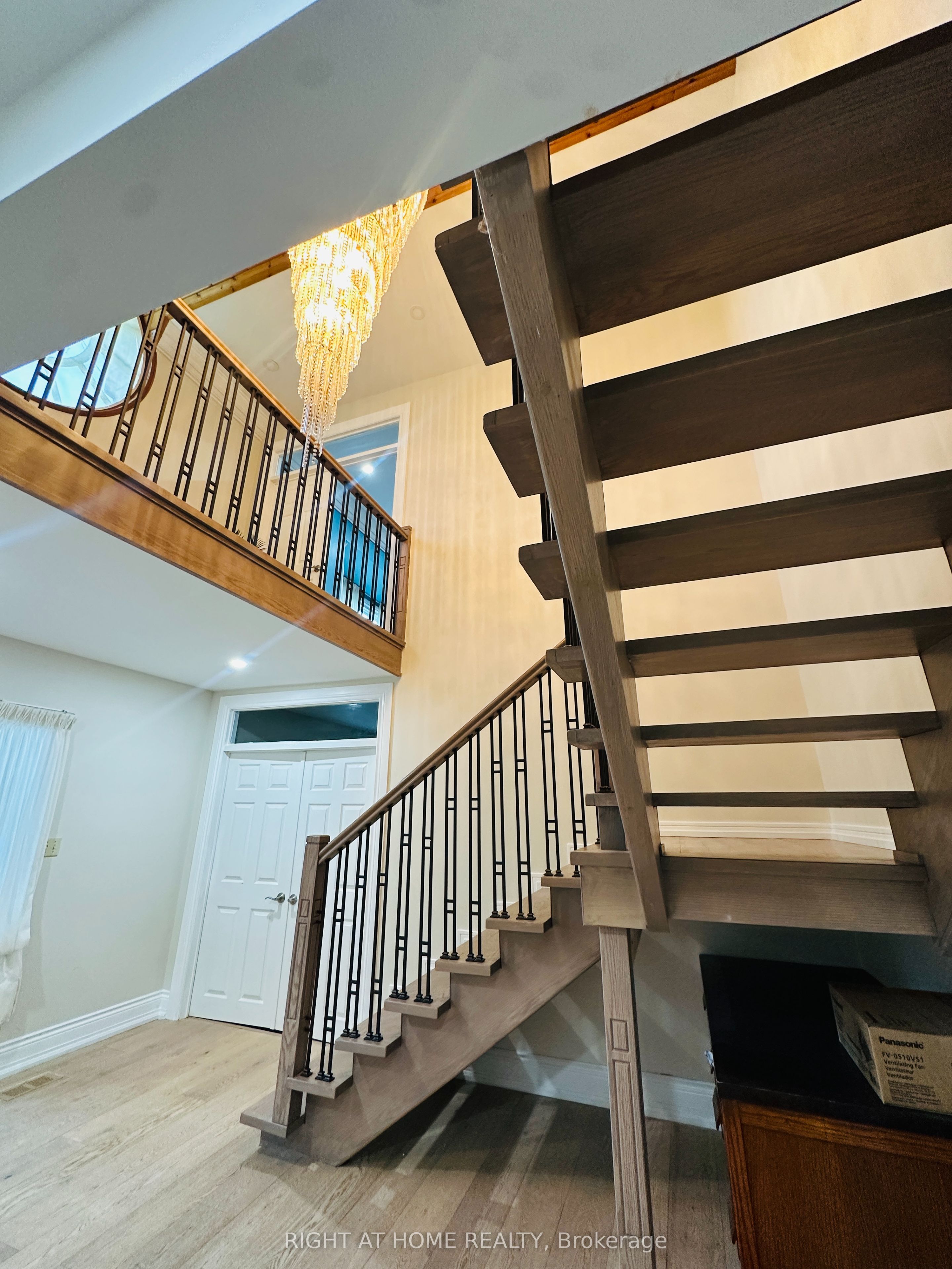 12 Keily Crescent E, Caledon, ON L7E 0R4 photo 5