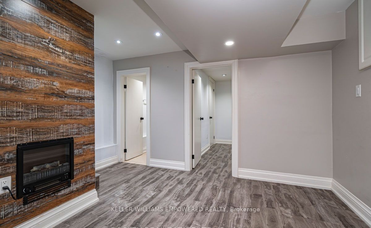 583 Old Weston Road Bsmt, Toronto, ON M6N 3B2 photo 3