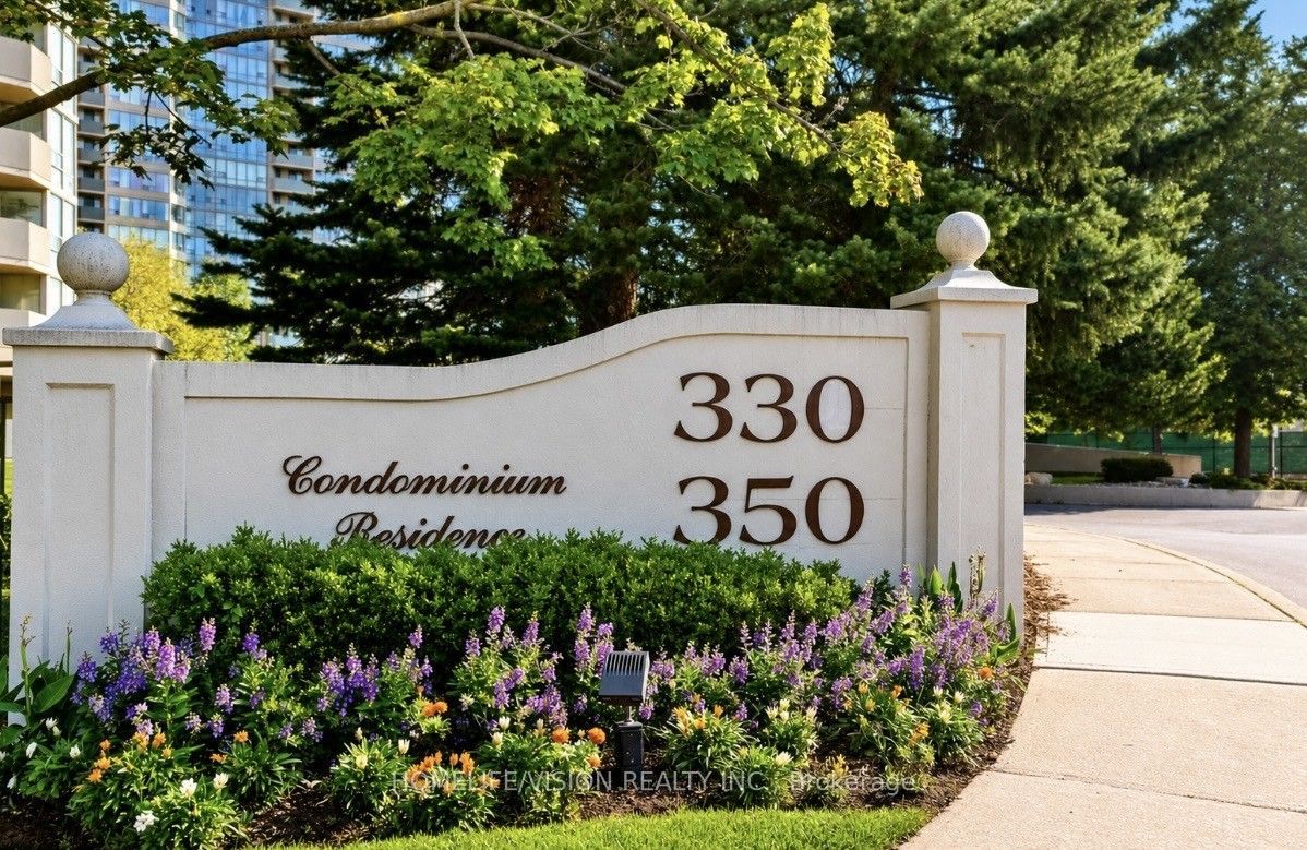 330 Rathburn Road W 306, Mississauga, ON L5B 3Y1 photo 4