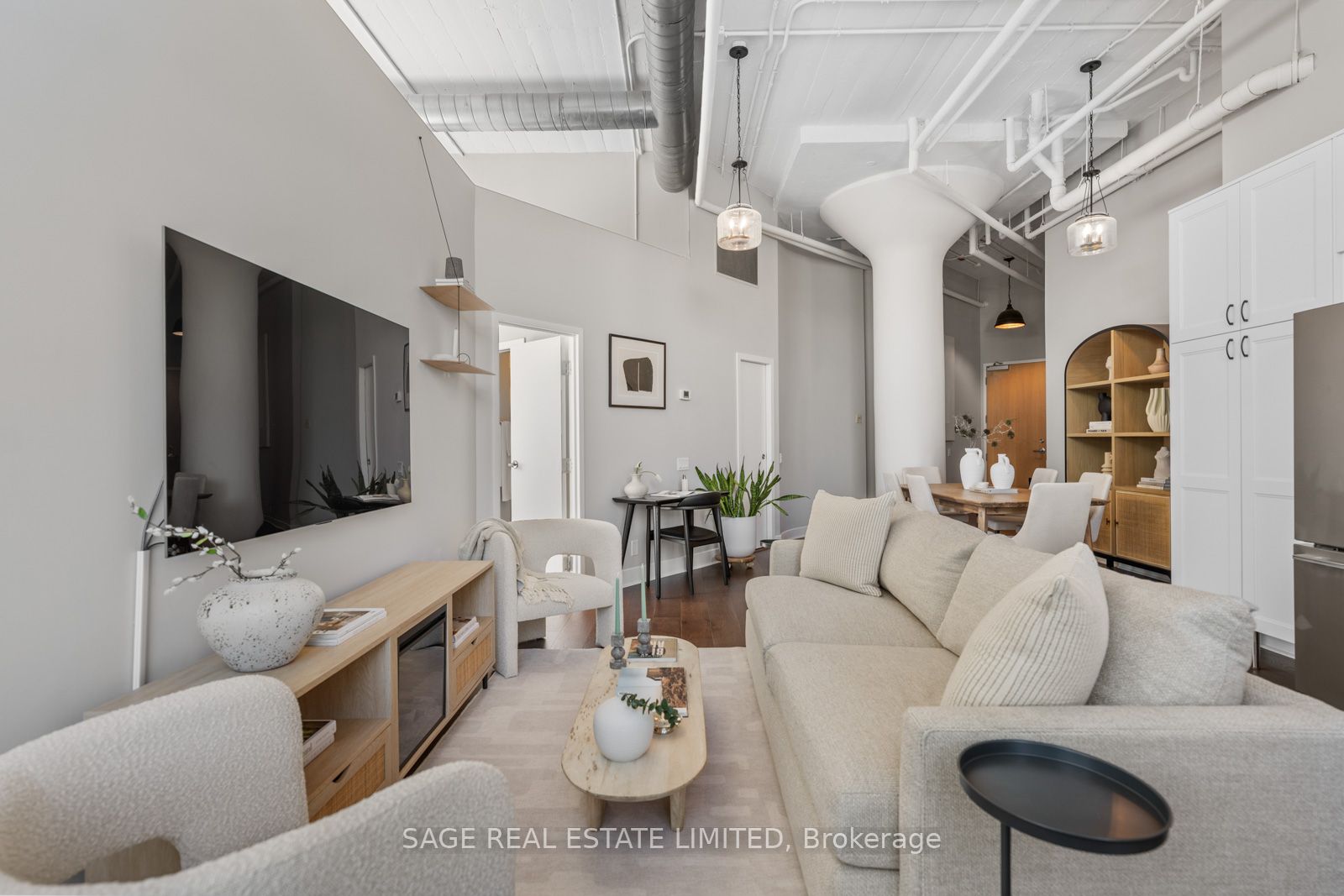 1001 Roselawn Avenue 123, Toronto, ON M6B 4M4